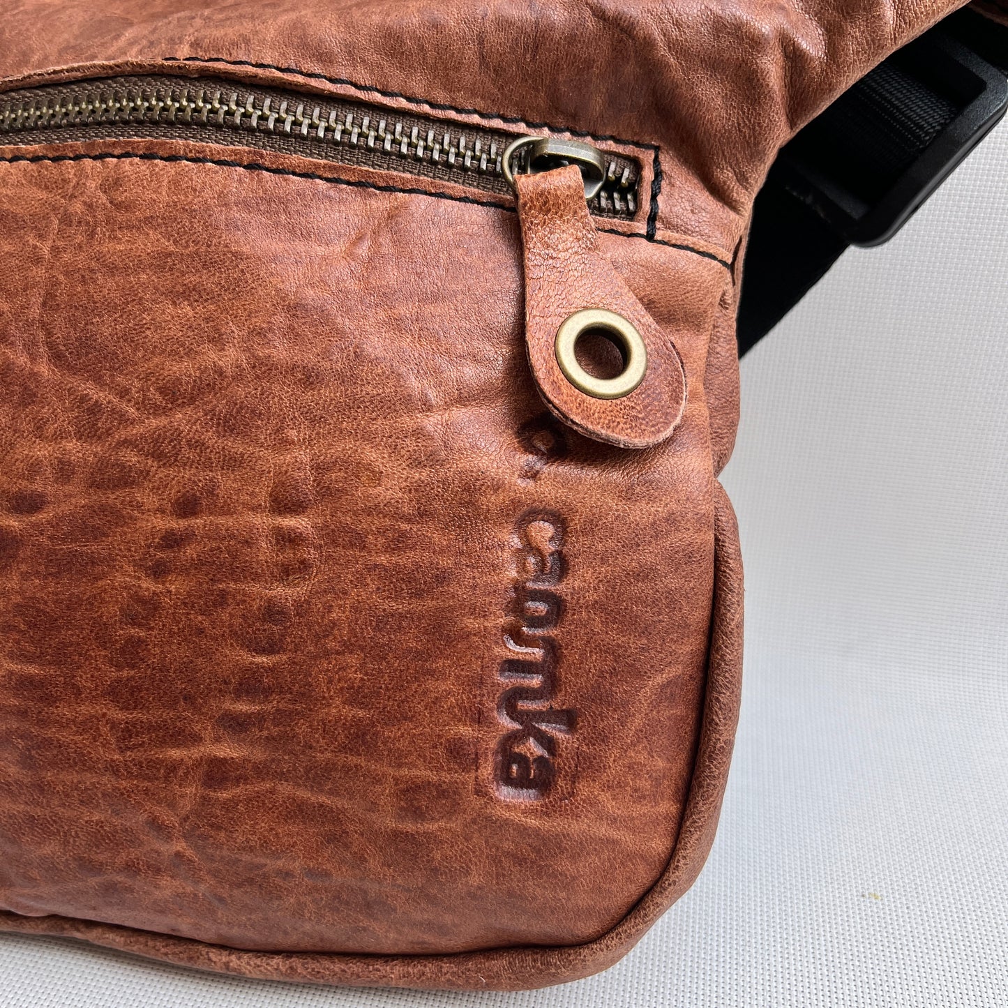 Special Brown Constrast & Old Gold · Piel natural BioCuir® · Pieza Única Núm. 13362
