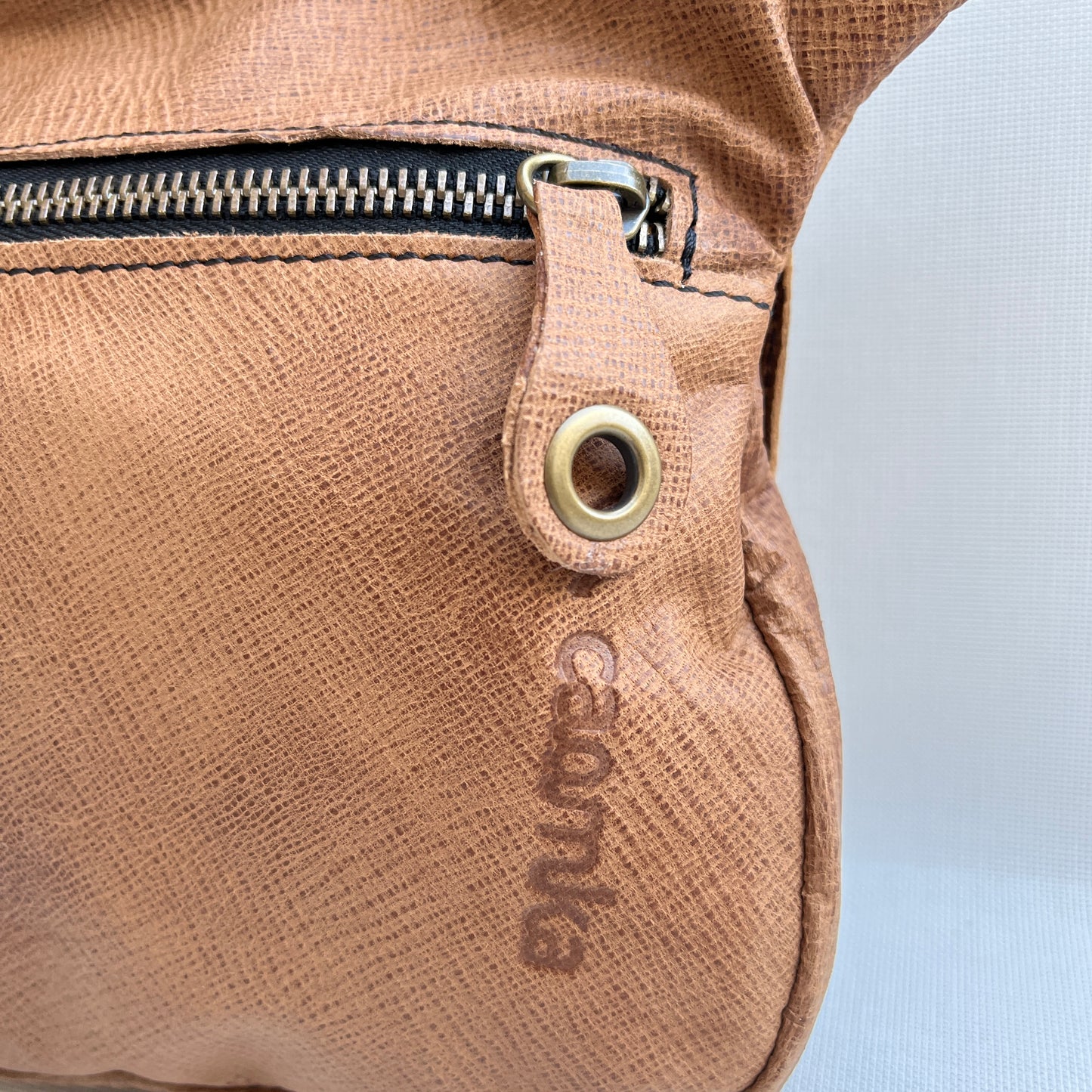 Special Brown & Old Gold · Piel natural BioCuir® · Pieza Exclusiva Núm. 12661