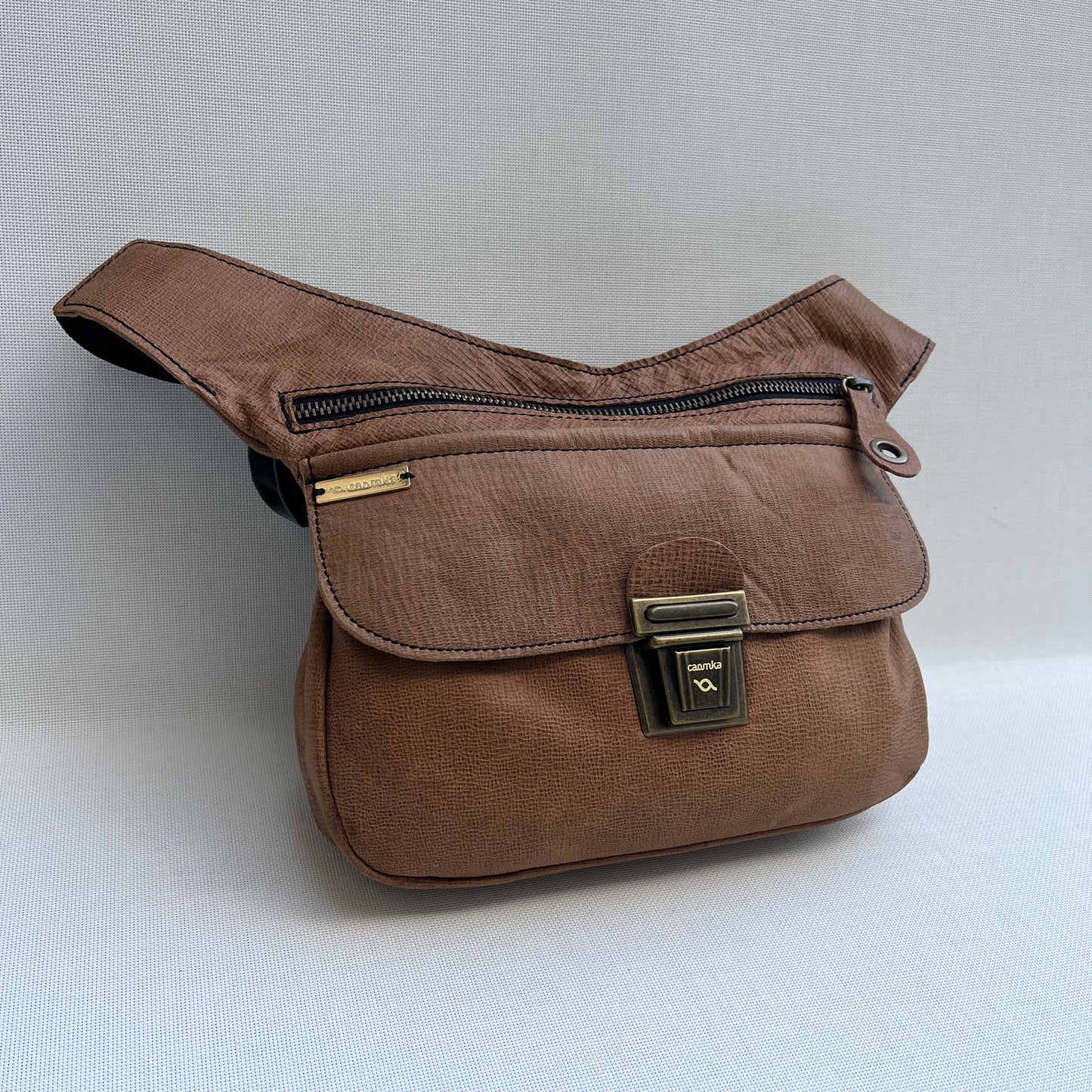 Special Brown & Old Gold · Piel natural BioCuir® · Pieza Exclusiva Núm. 12859