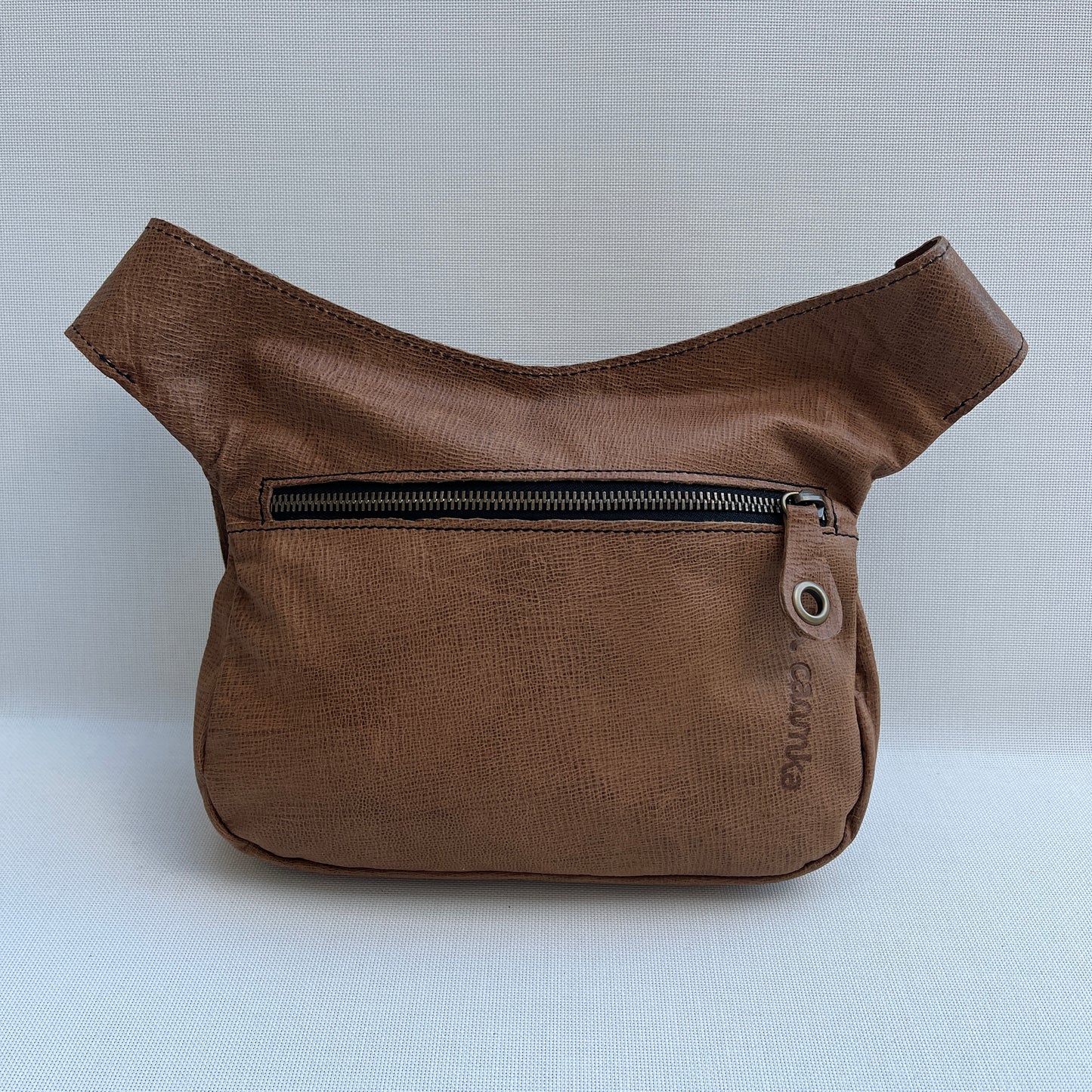 Special Brown & Old Gold · Piel natural BioCuir® · Pieza Exclusiva Núm. 12859