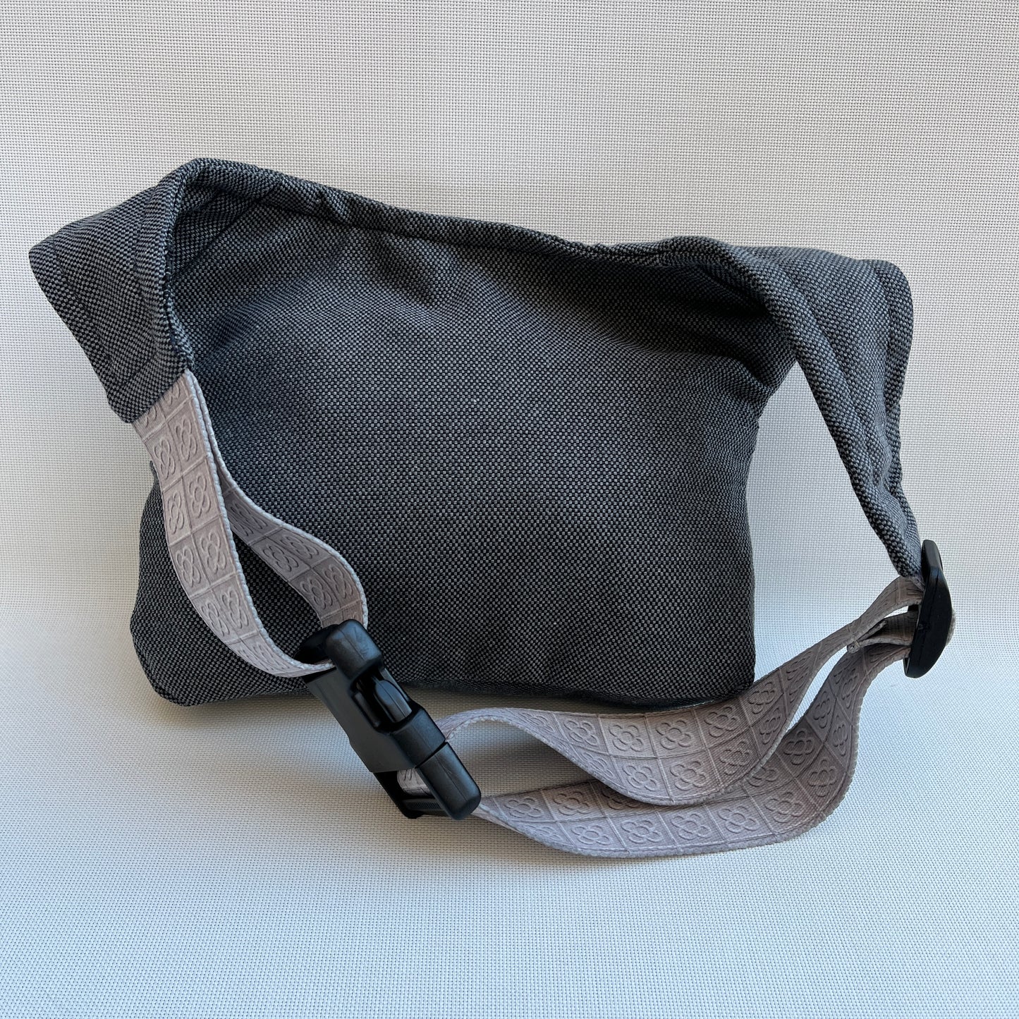 Spezielles dunkelgraues Panot-Unikat Nr. 10964