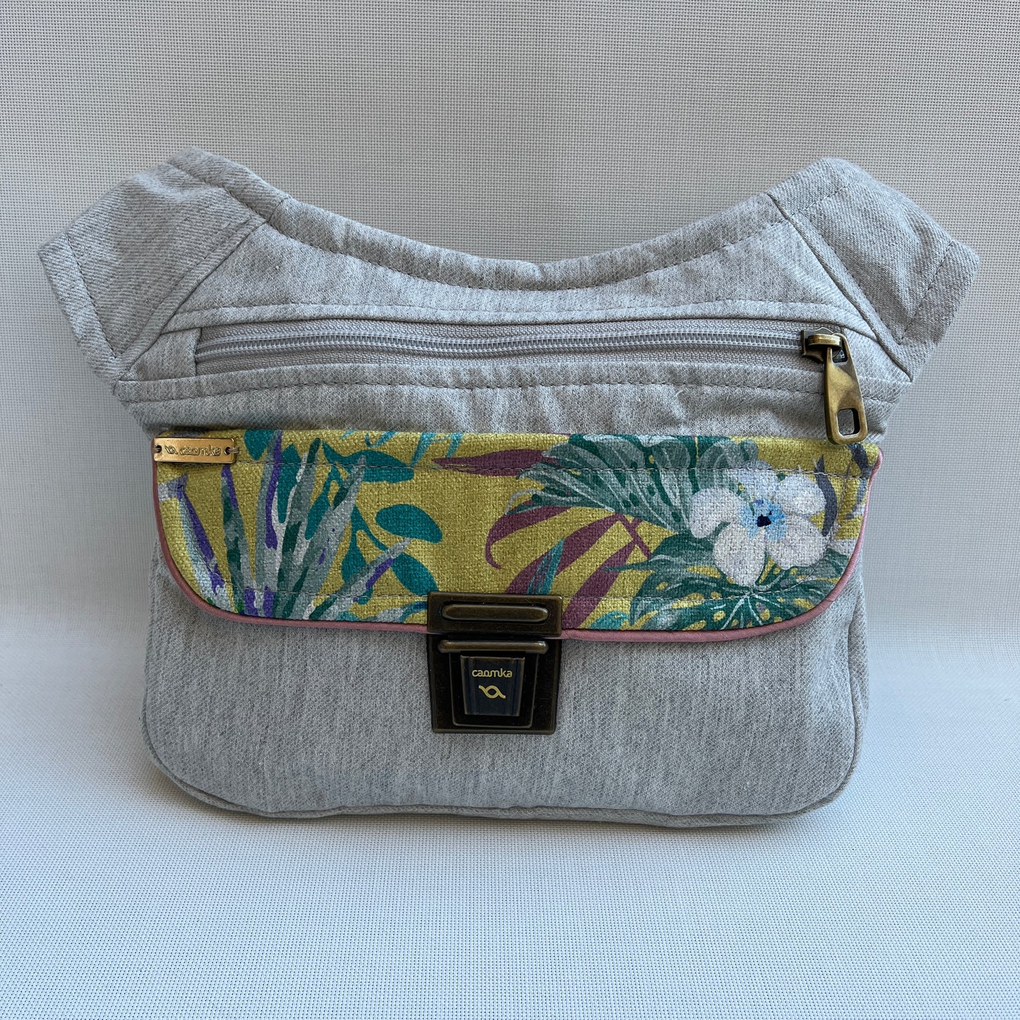 Special Gray Nature Unique Piece No. 10965
