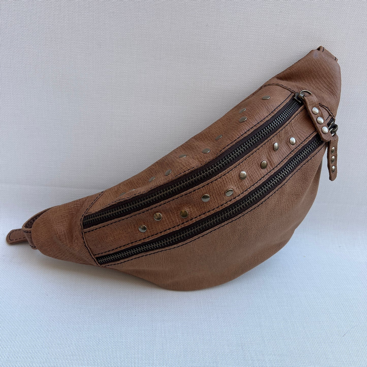 Premium Retro Chic Brown · Piel natural BioCuir® · Pieza Exclusiva Núm. 13378