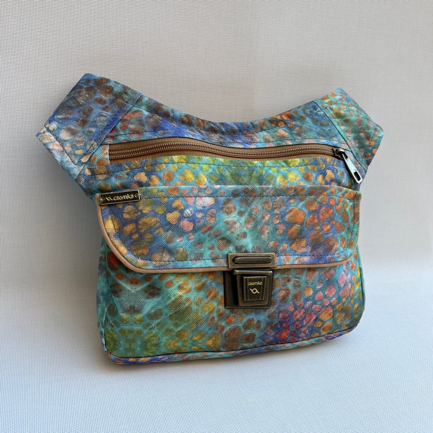 Special Color Stones · Waterproof · Unique Piece No. 10973