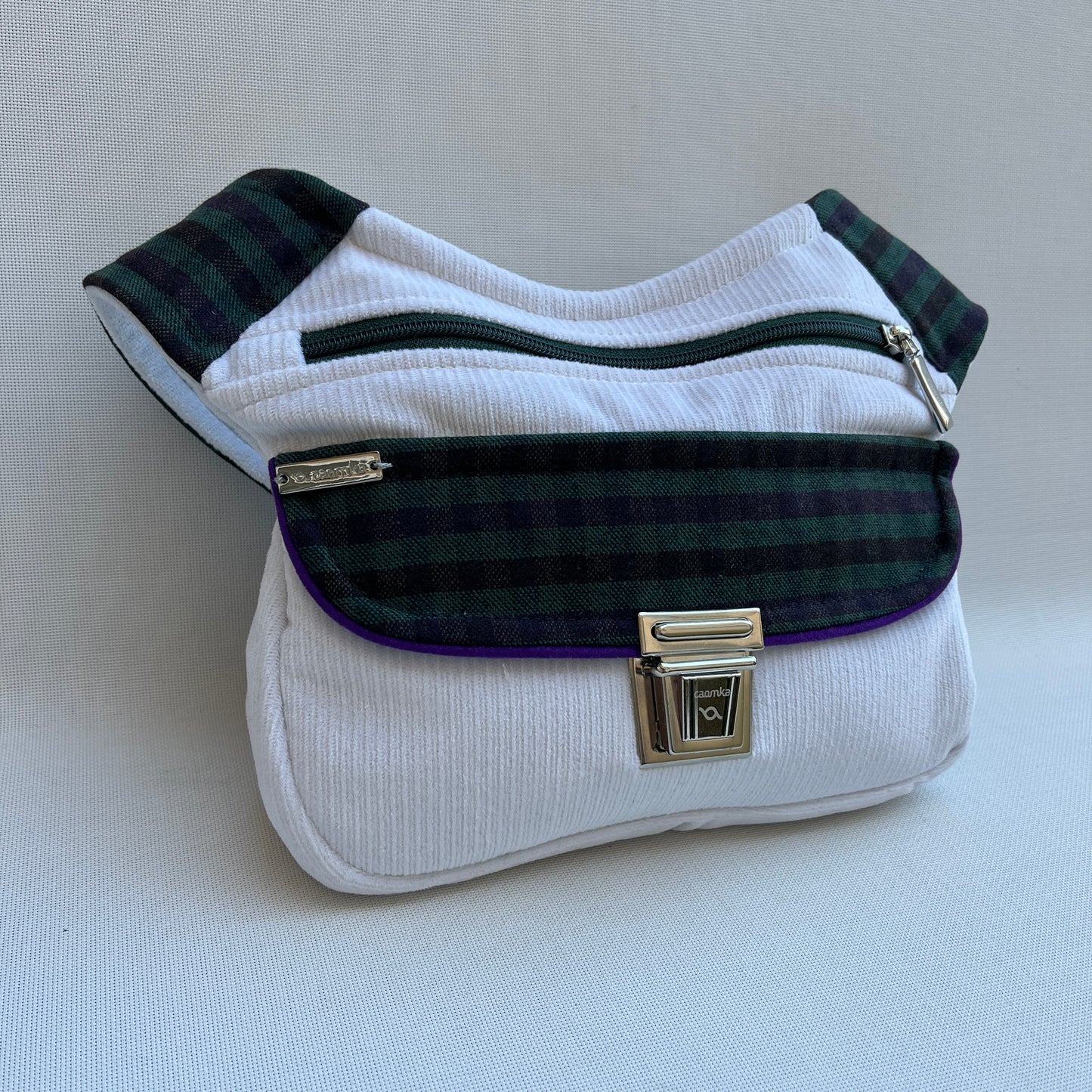 Spezielles weißes Frühlings-Microcord-Unikat Nr. 13395