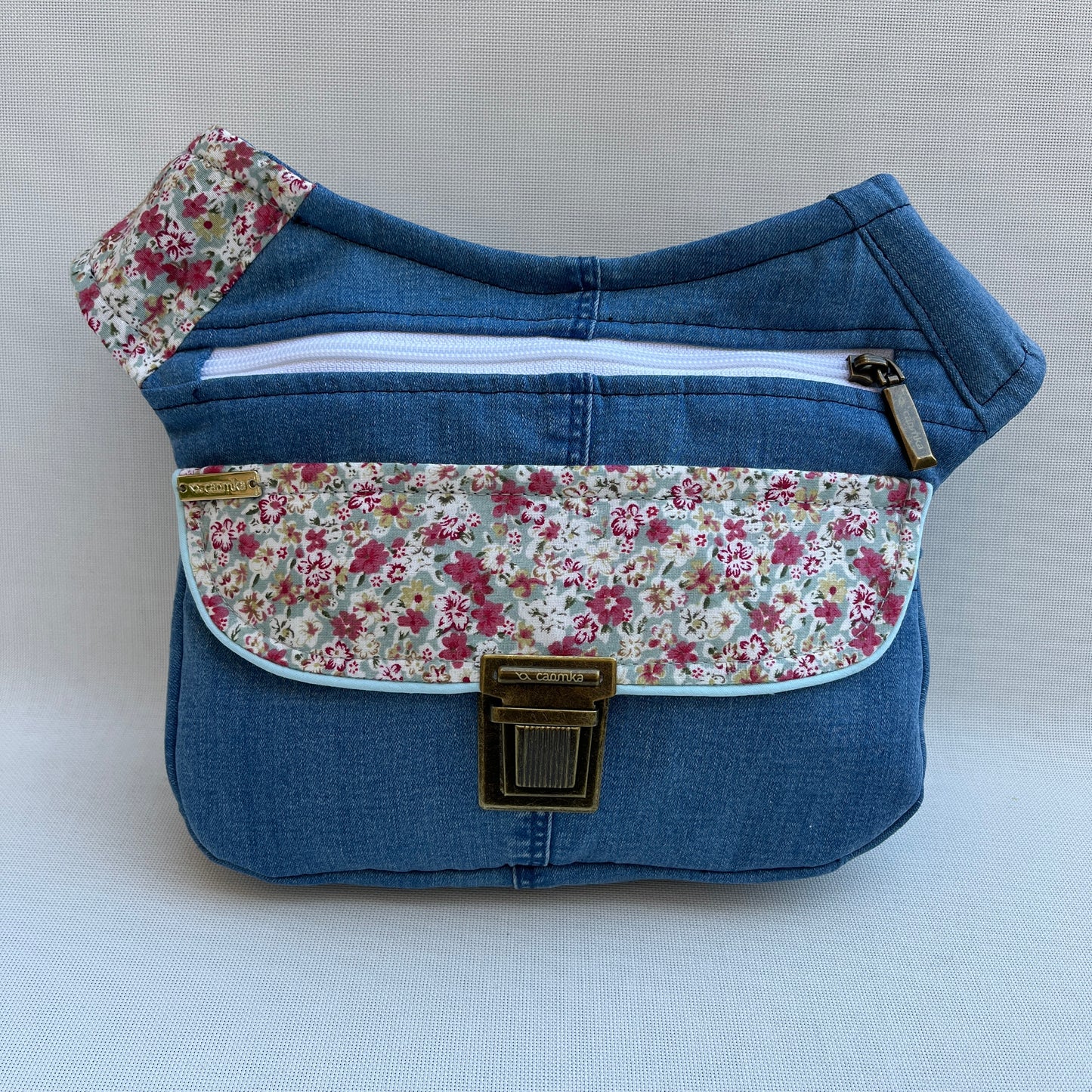 Sweet Flowers ♻️Jeans Recycled ♻️ · Pieza Única Núm. 13399