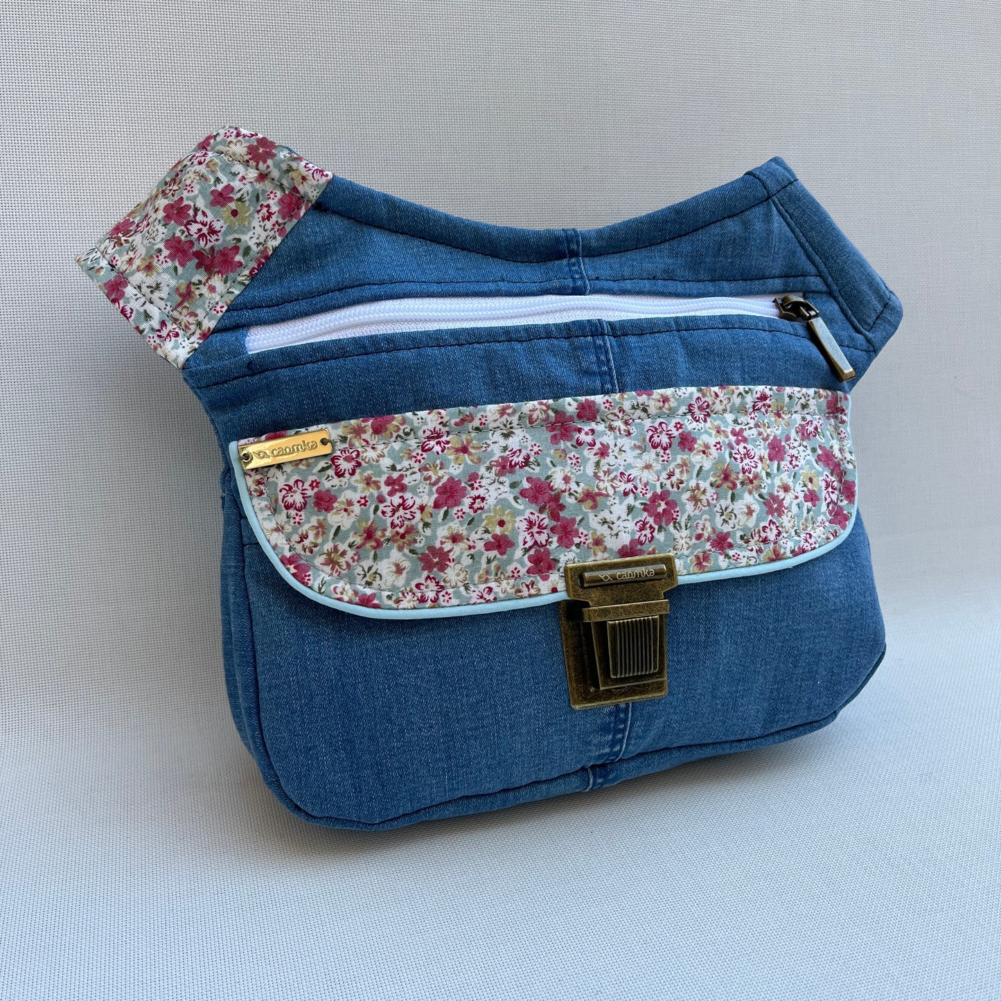 Sweet Flowers ♻️Jeans Recycled ♻️ · Pieza Única Núm. 13399