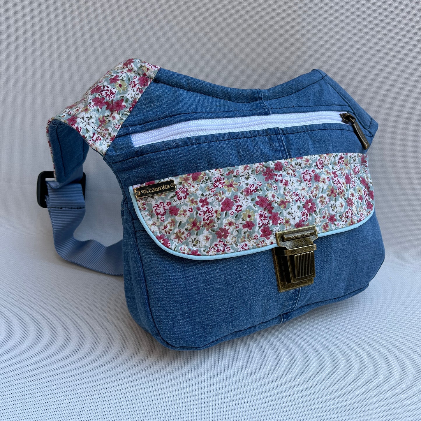 Sweet Flowers ♻️Jeans Recycled ♻️ · Pieza Única Núm. 13399