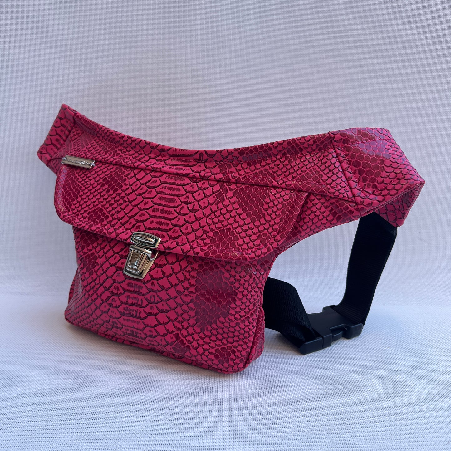 Mini Special Fuchsia Pink Leatherette Unique Piece No. 12615