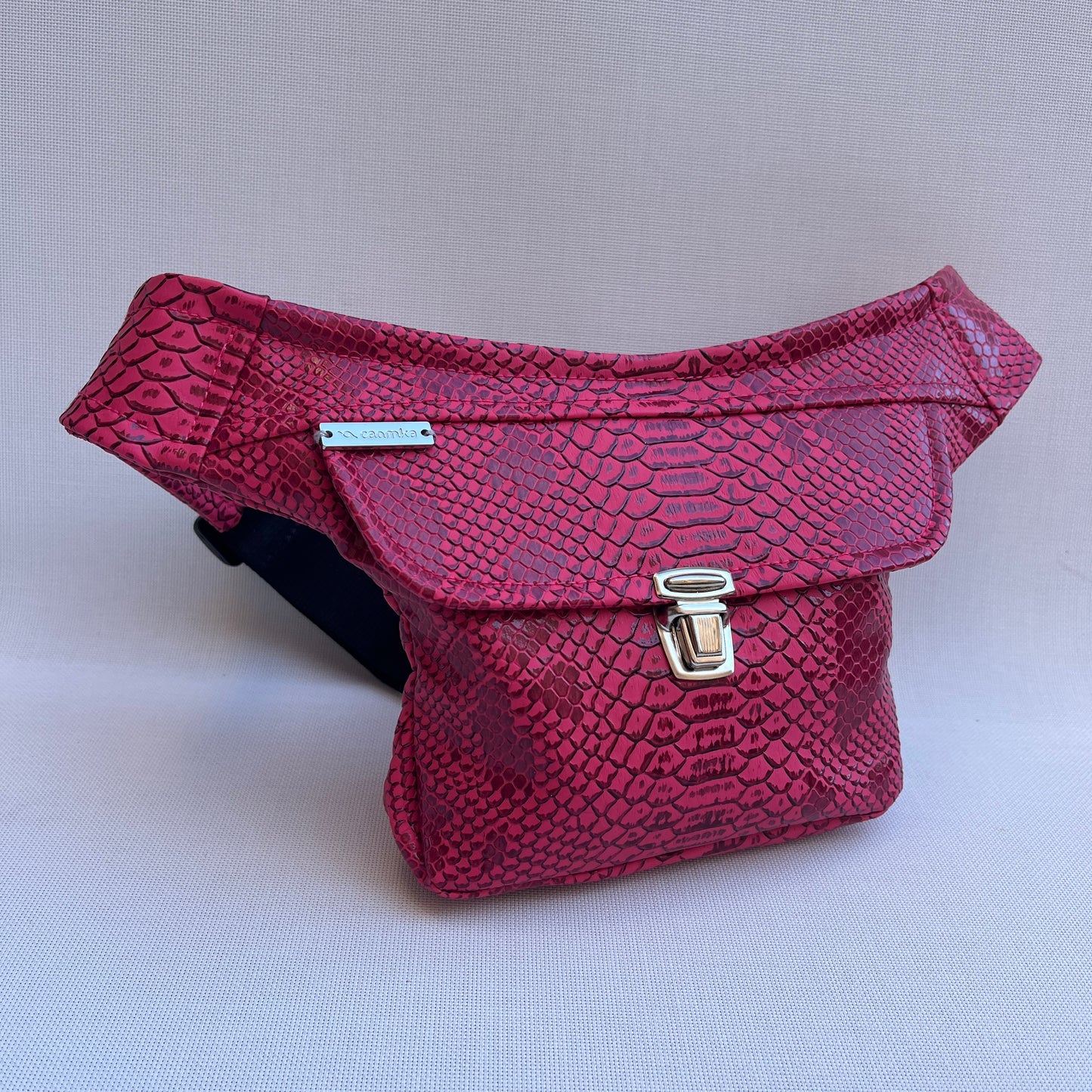 Mini Special Fuchsia Pink Leatherette Unique Piece No. 12615