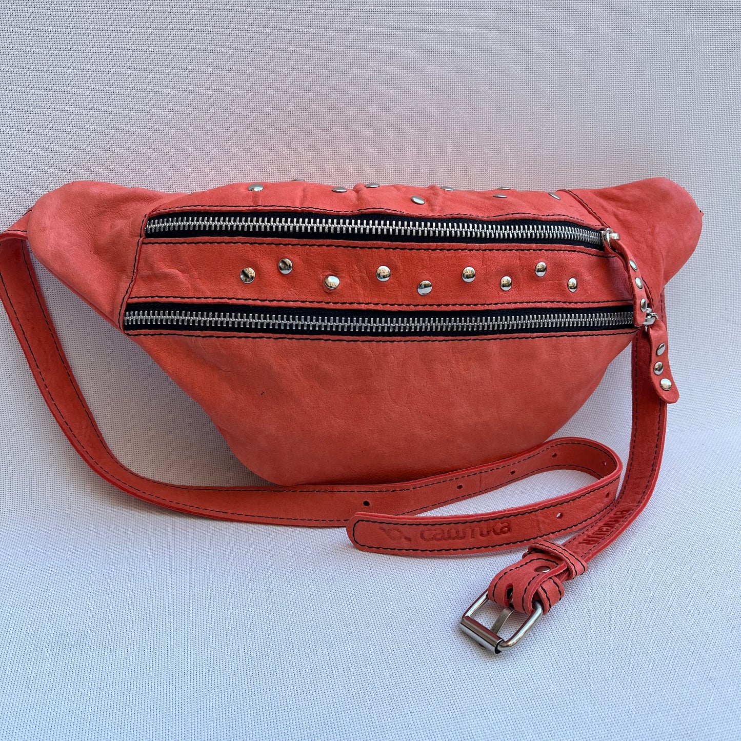 Premium Retro Chic Orange · Piel natural BioCuir® · Pieza Exclusiva Núm. 12652