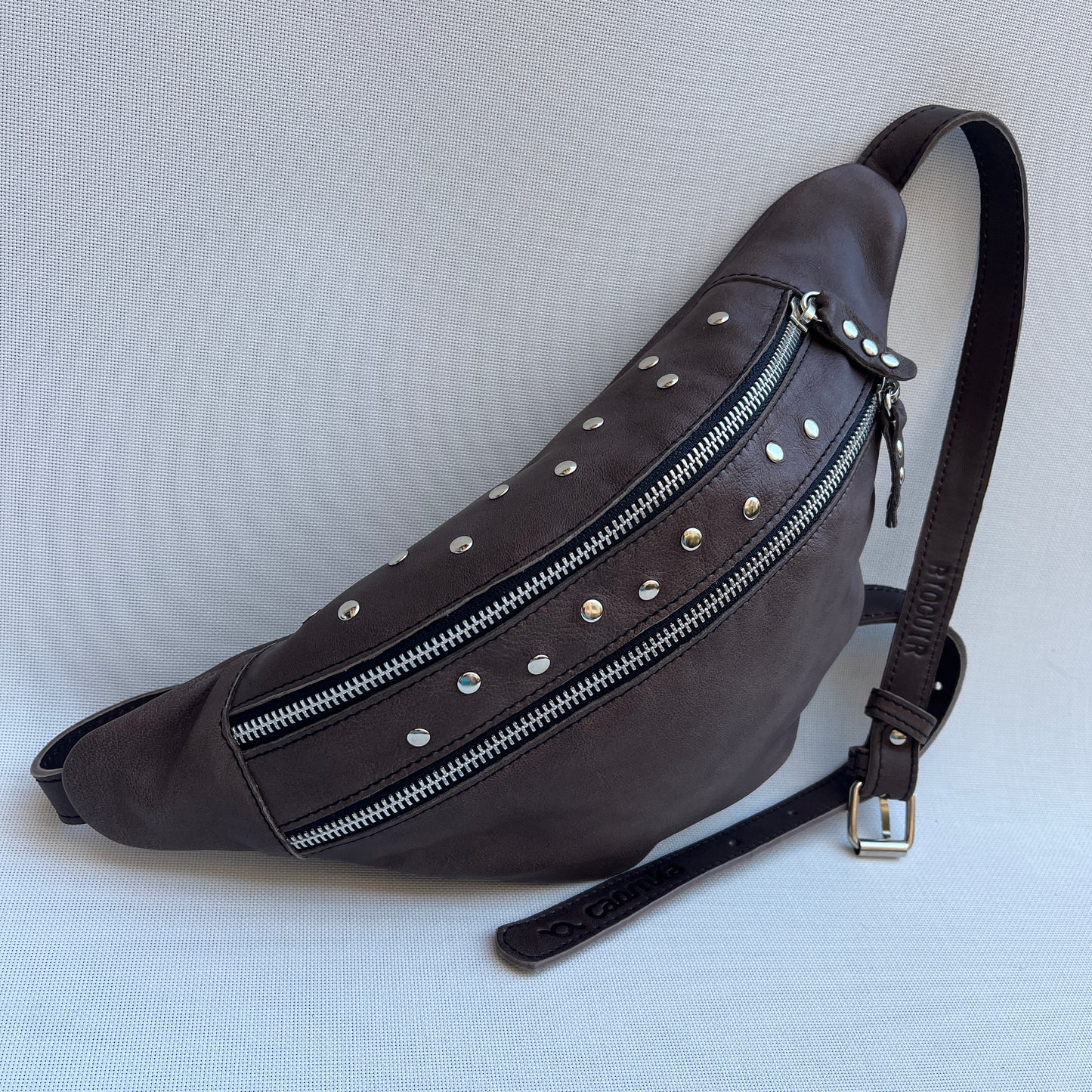 Premium Retro Chic Taupe BioCuir® Natural Leather Exclusive Piece No. 12653