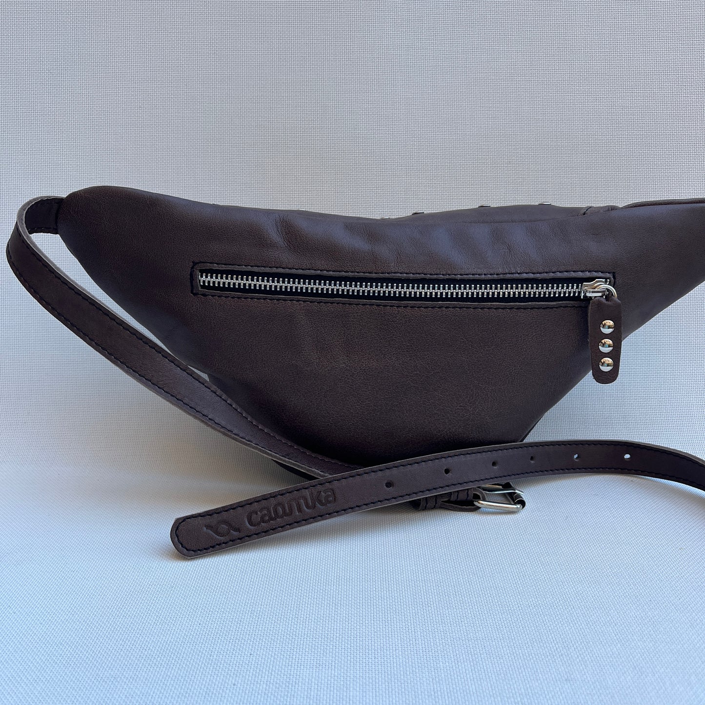 Premium Retro Chic Taupe BioCuir® Natural Leather Exclusive Piece No. 12653