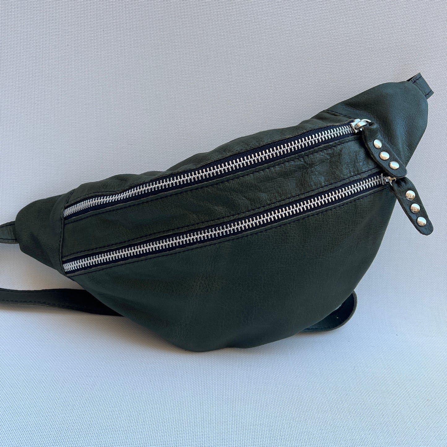Retro Chic Bottle Green Natural leather BioCuir® Exclusive Piece No. 12656