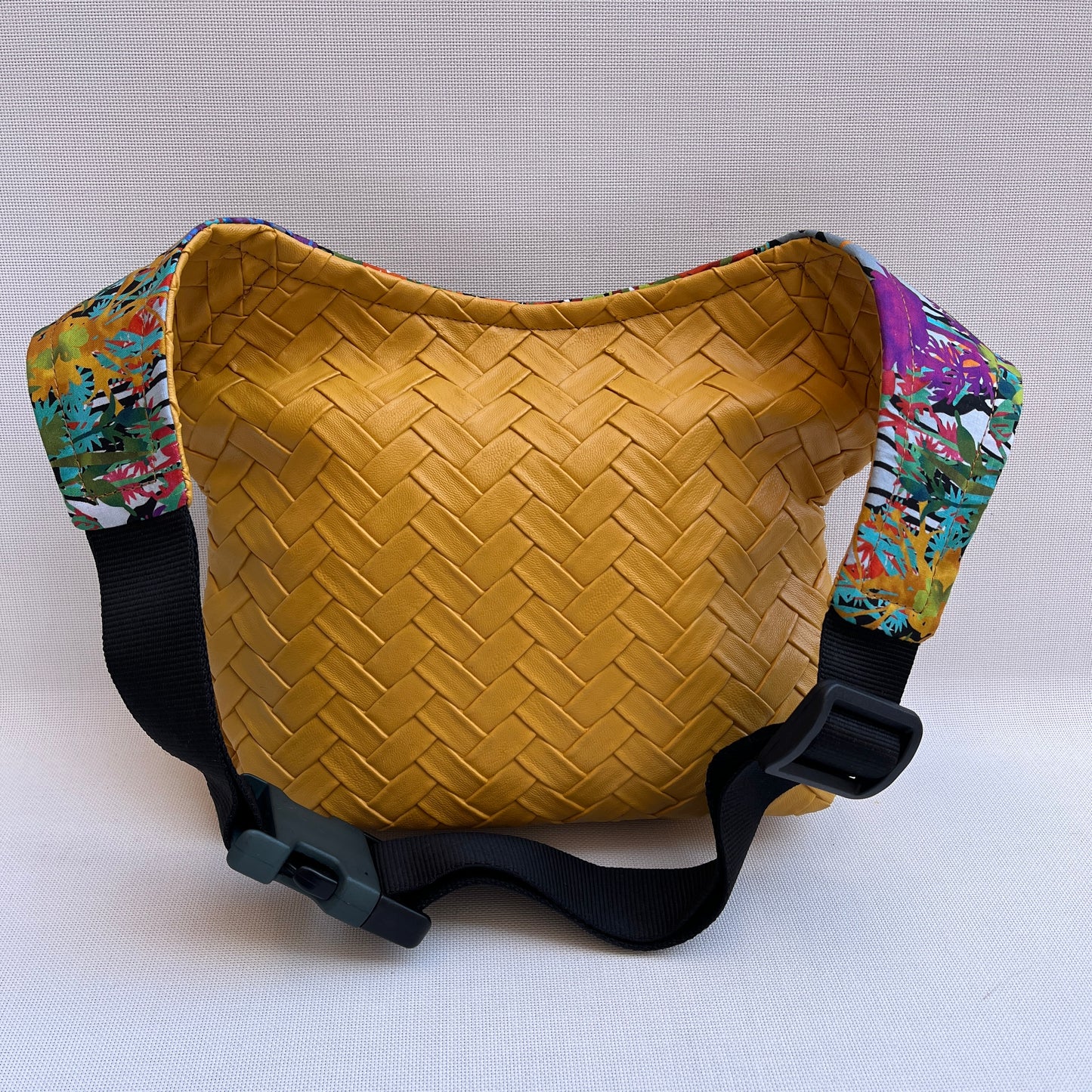 Frida Kahlo Special Top · Vegan Leatherette · Unique Piece No. 13341