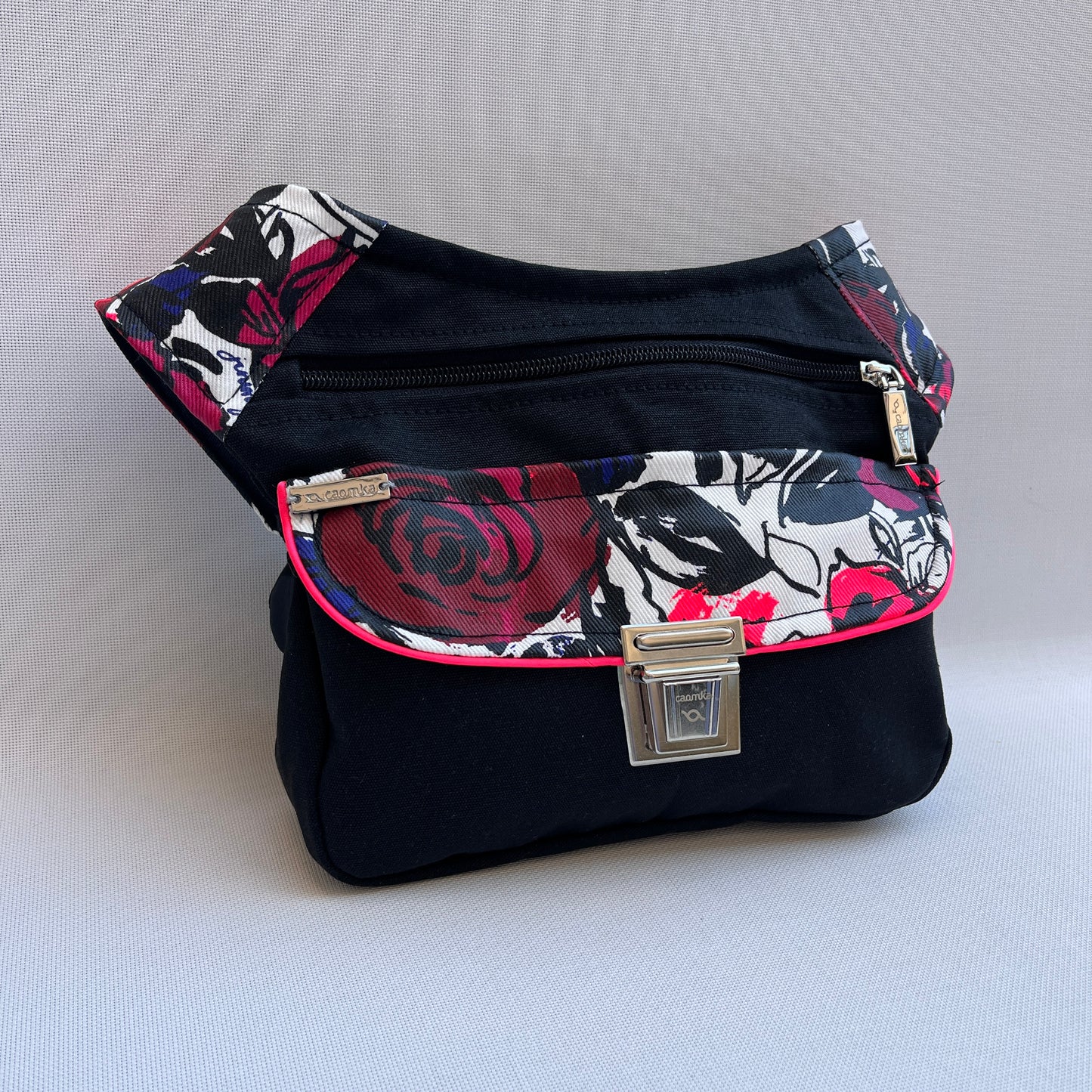 Special Black & Flowers · Pieza Única Núm. 13459