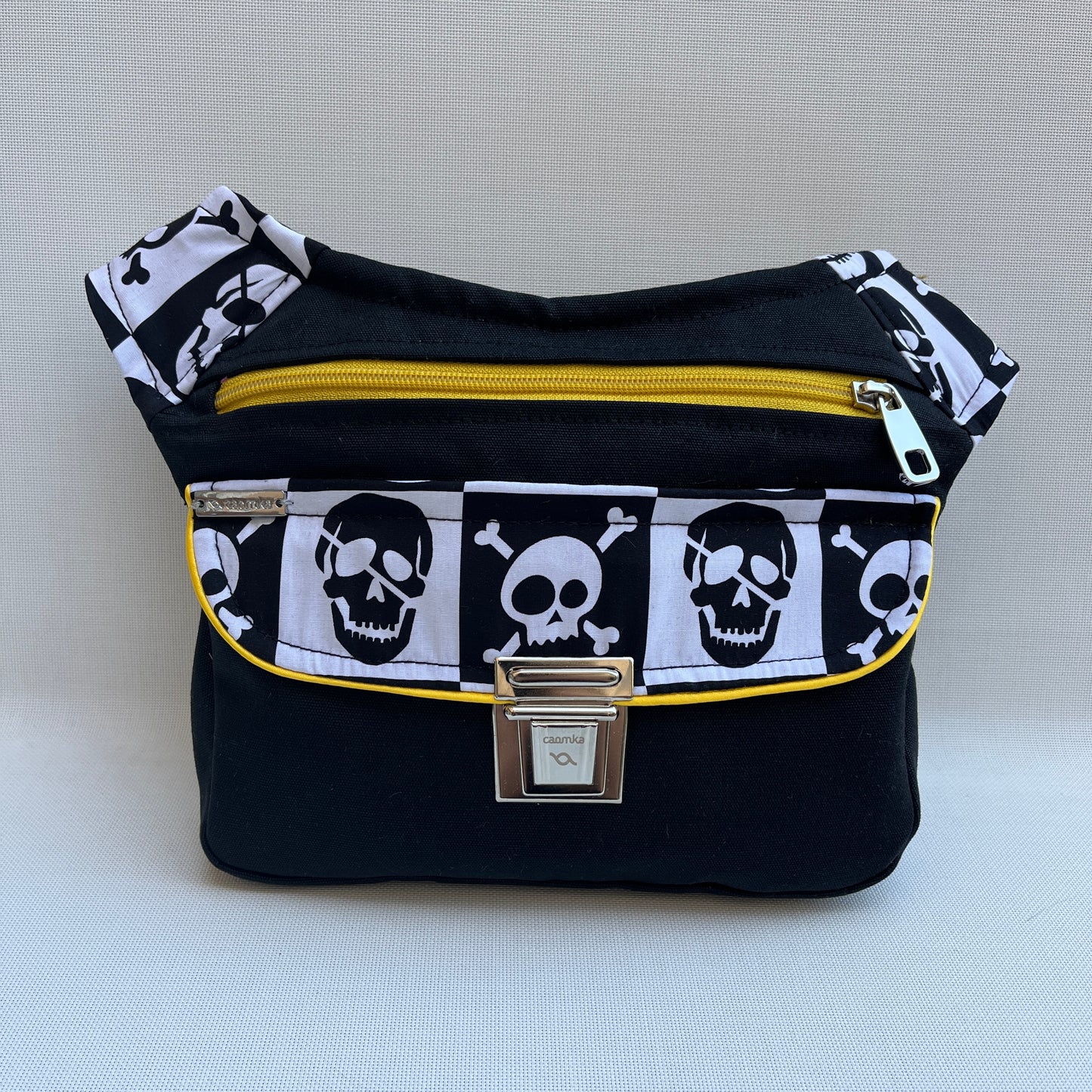 Special Black & Skulls · Pieza Única Núm. 11837