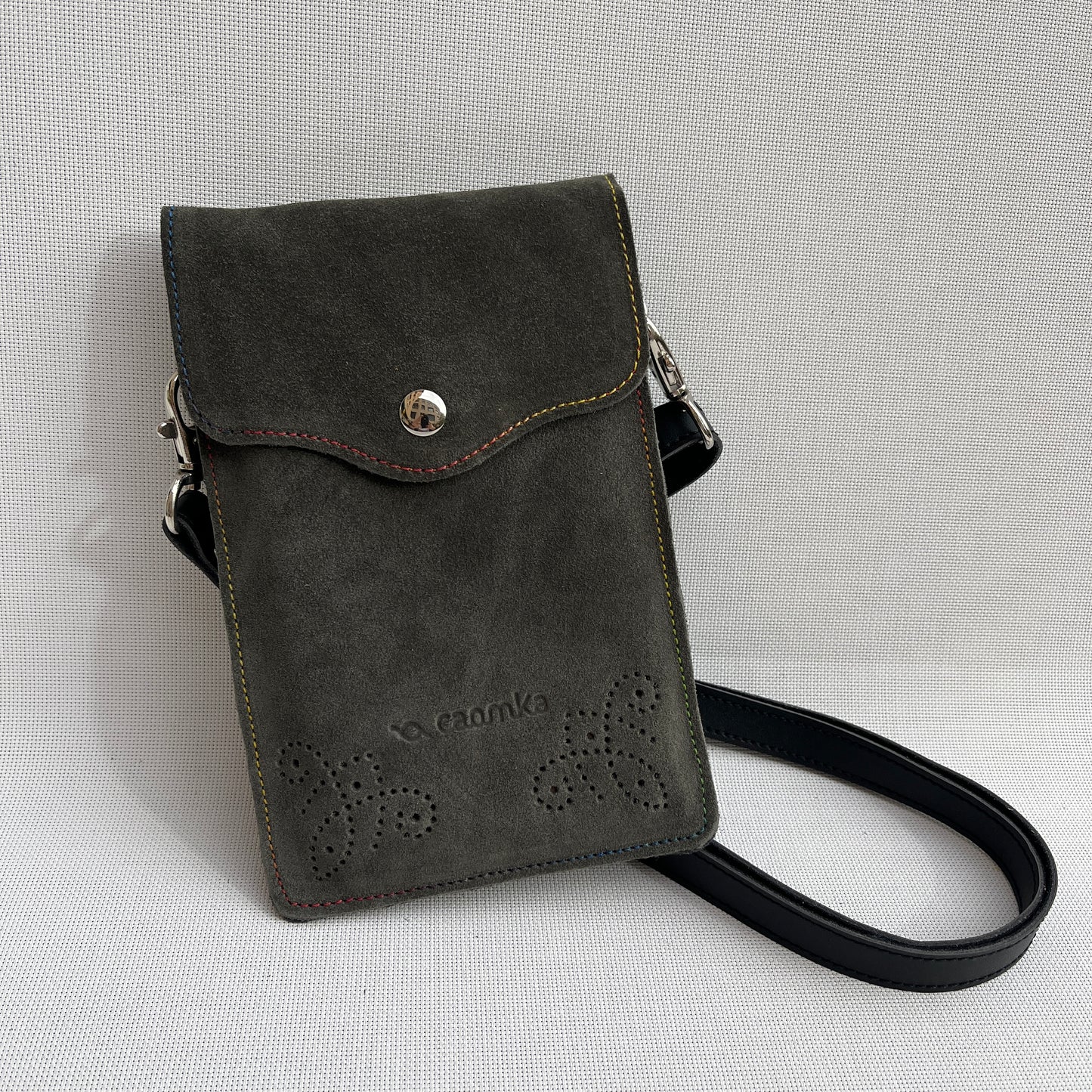 Porta Móvil · Diseño Fuego · Piel Serraje ·