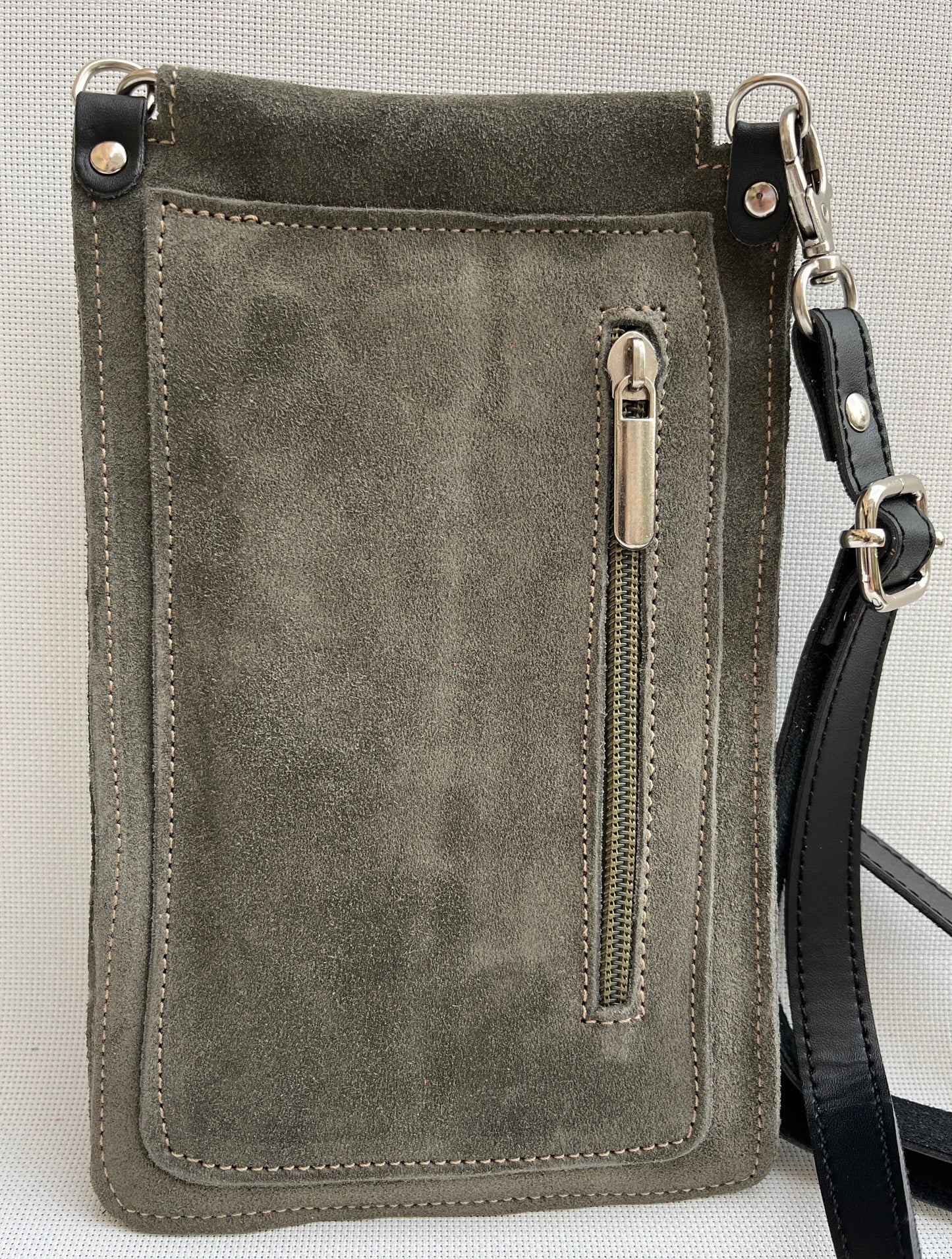 Mobile Holder Earth Design Braided Split Leather Bottle Green