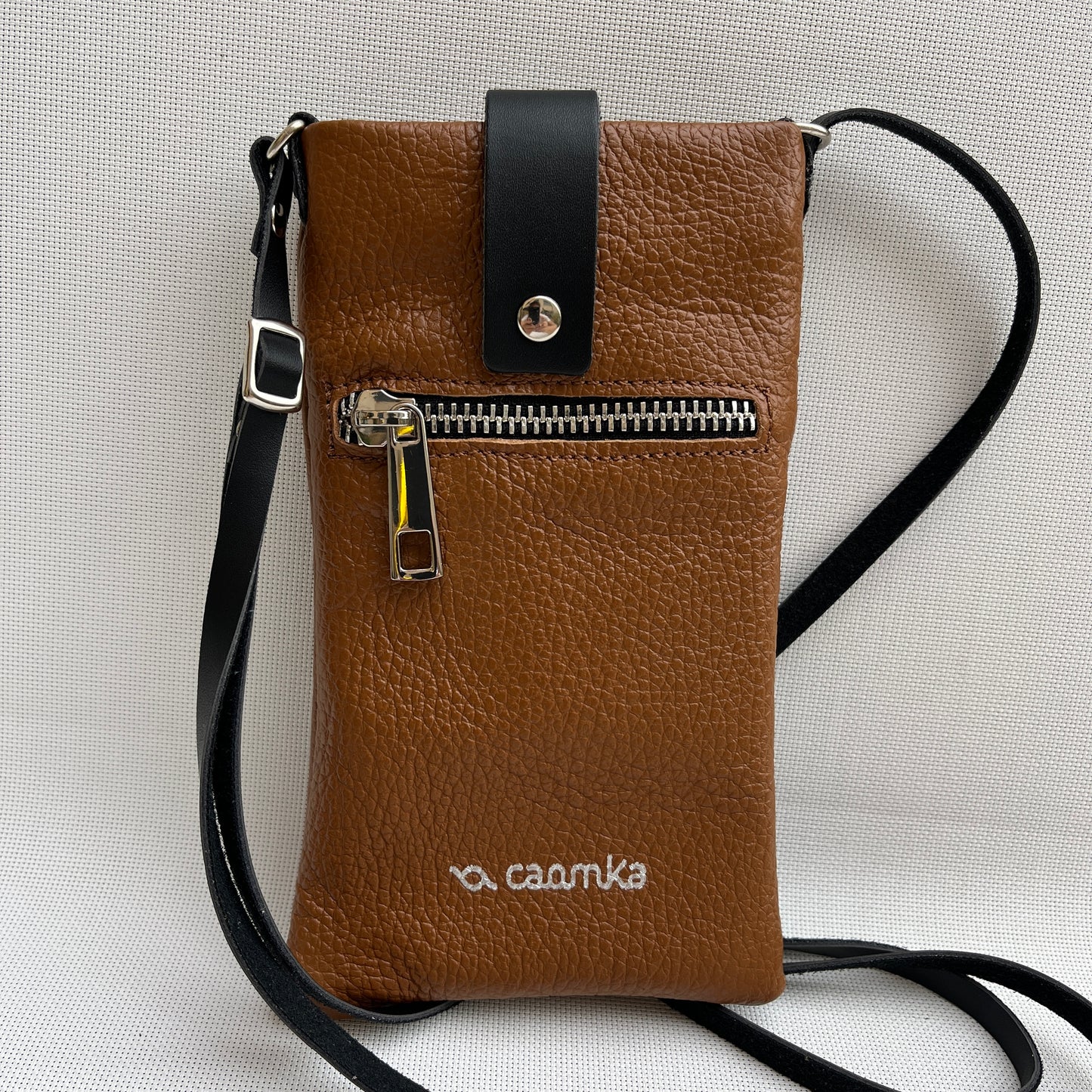 Porta Móvil · Diseño Alfa · Piel natural · Marrón