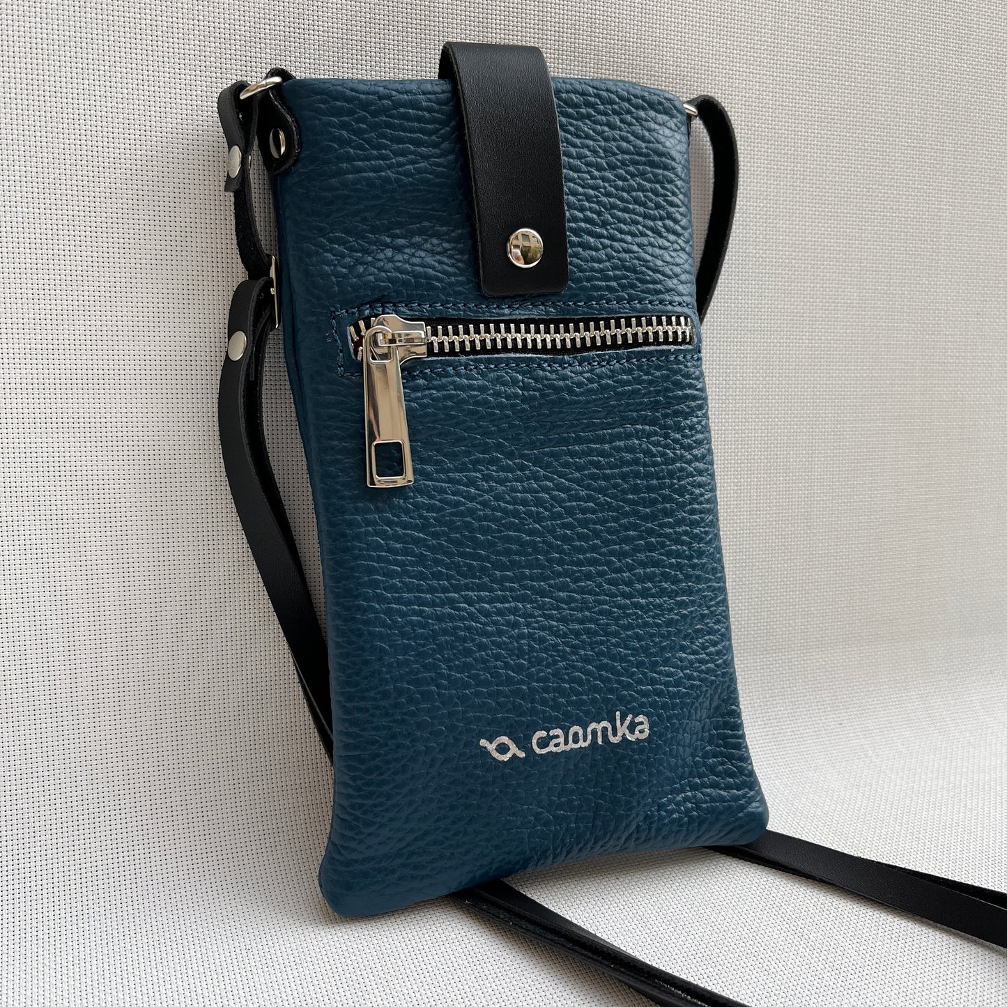 Porta Móvil · Diseño Alfa · Piel natural · Azul Petroleo