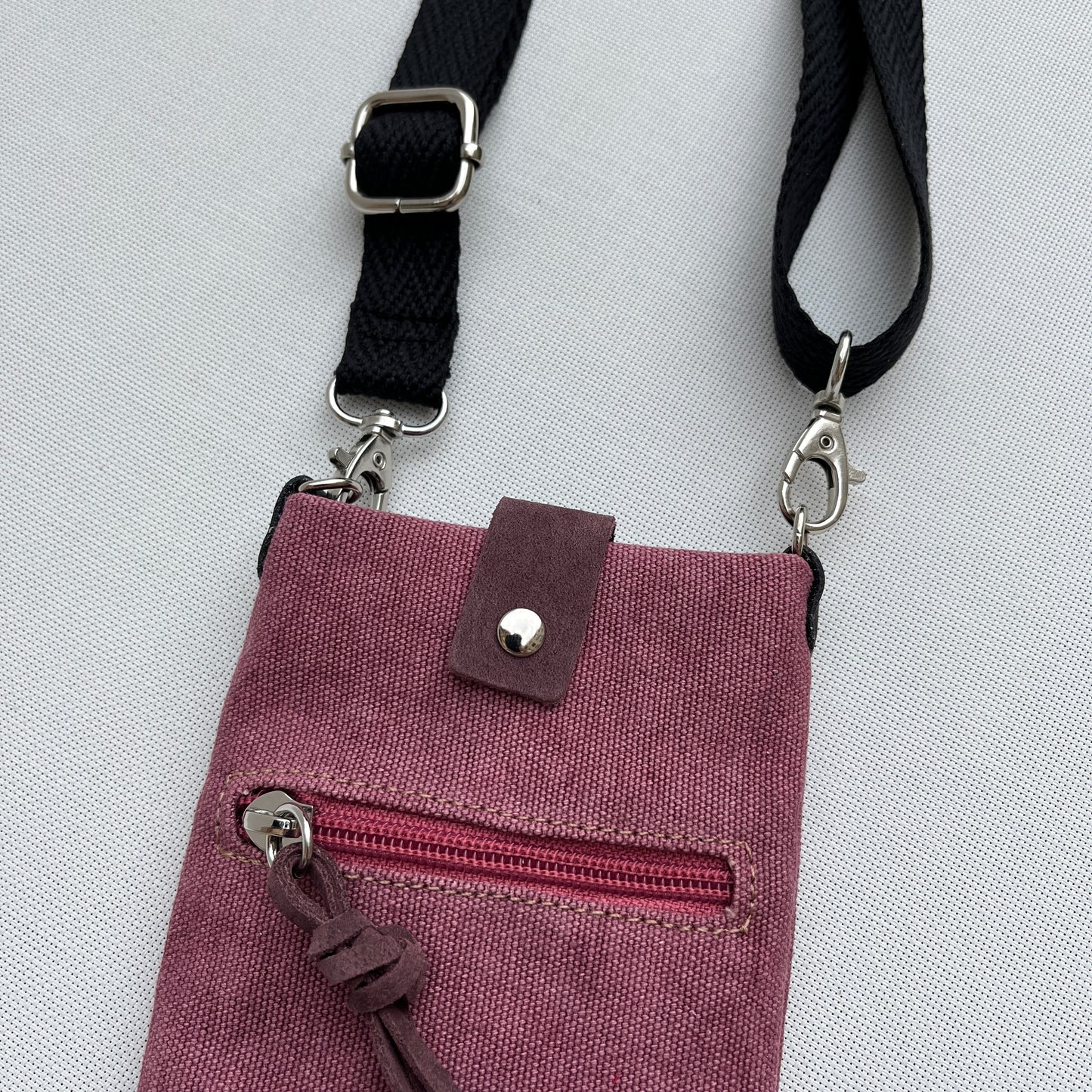 Mobile Holder · Natura Design · Hemp Natural Fabric · Bordeaux