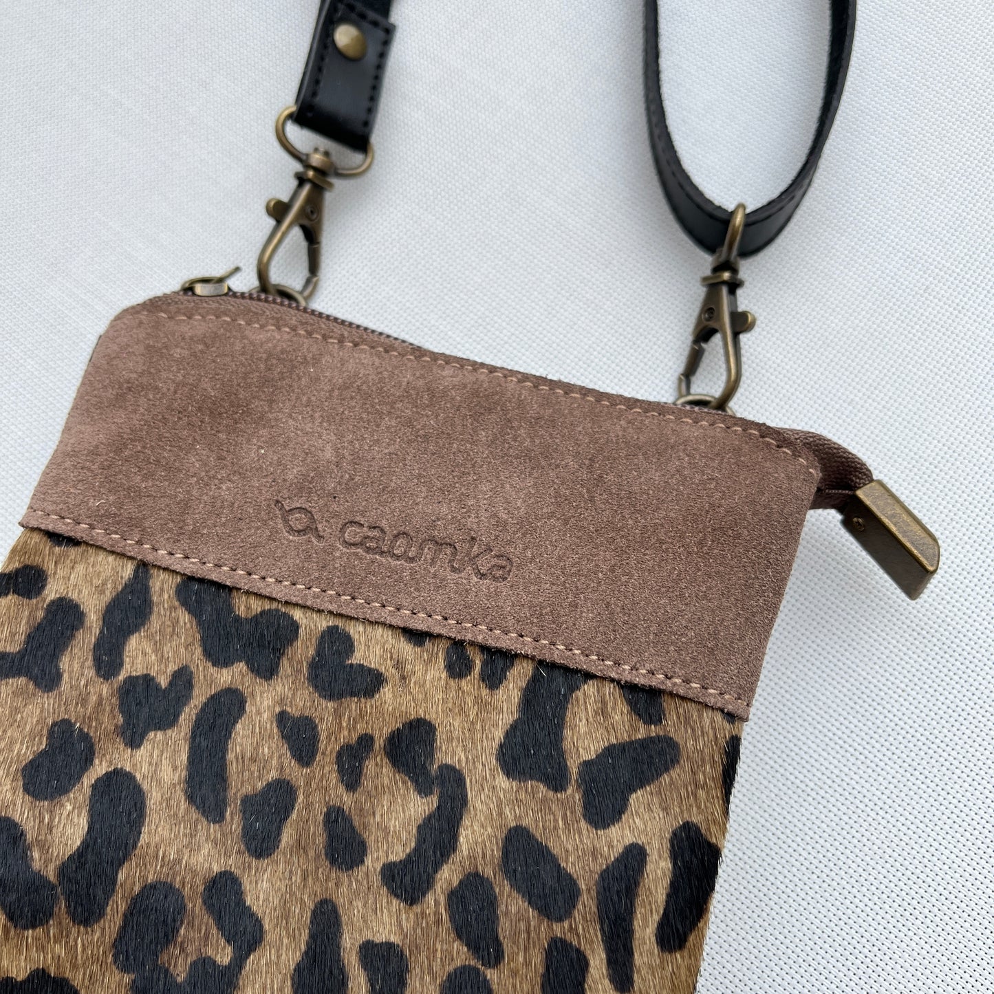 Mobile Holder Leopard Design Natural leather