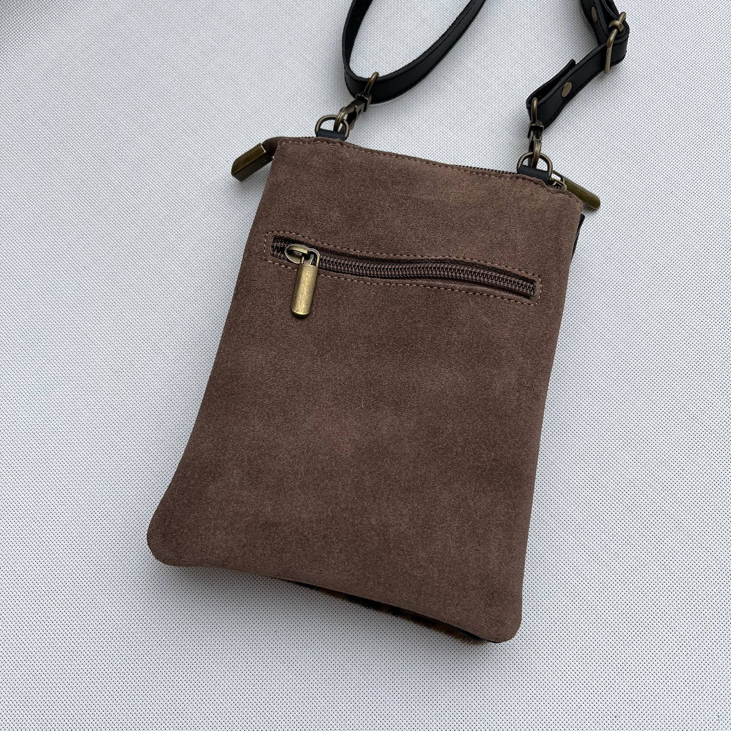 Mobile Holder Leopard Design Natural leather