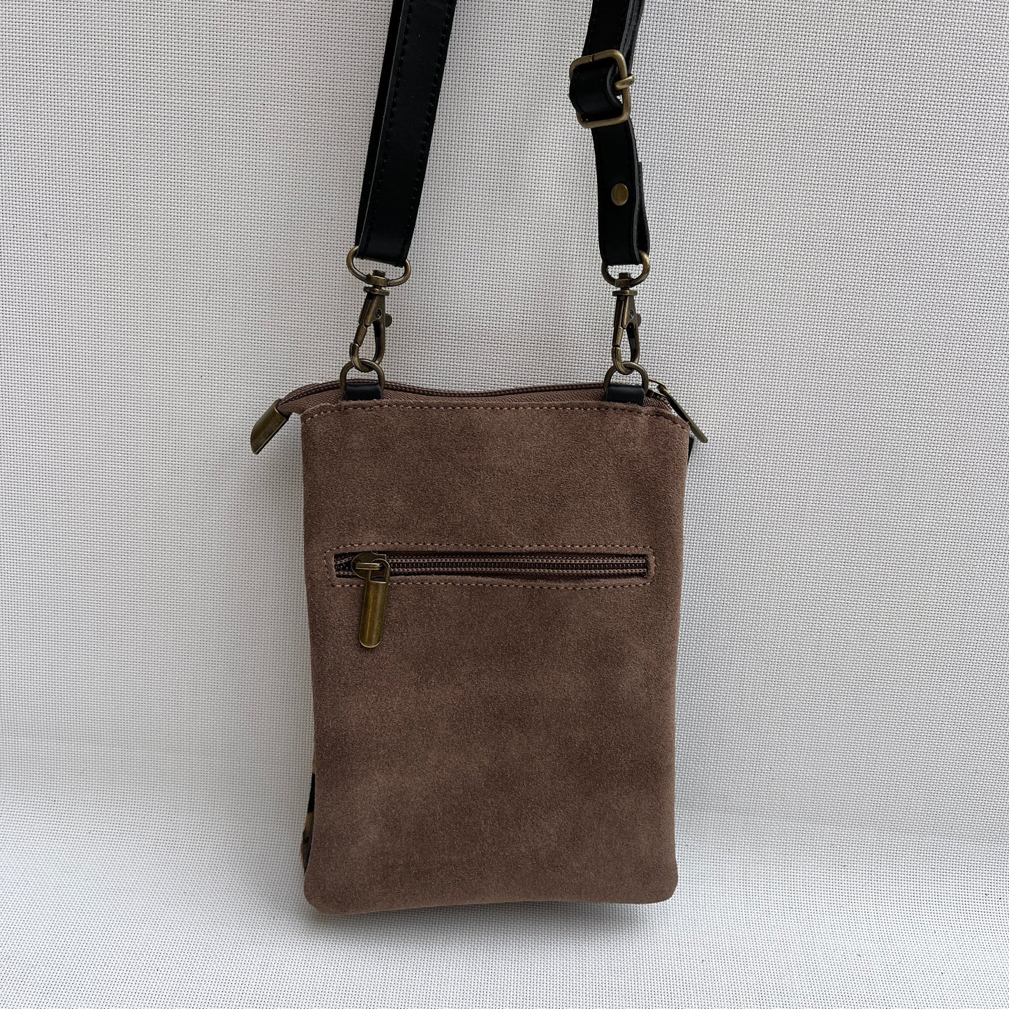 Mobile Holder Leopard Design Natural leather