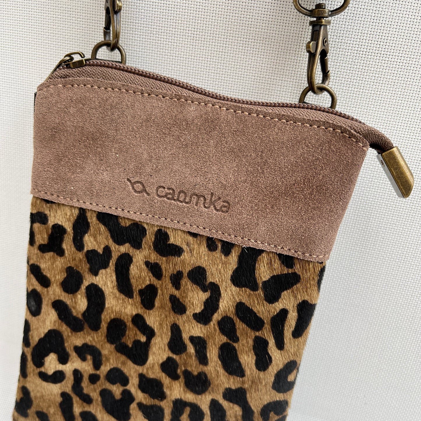 Mobile Holder Leopard Design Natural leather