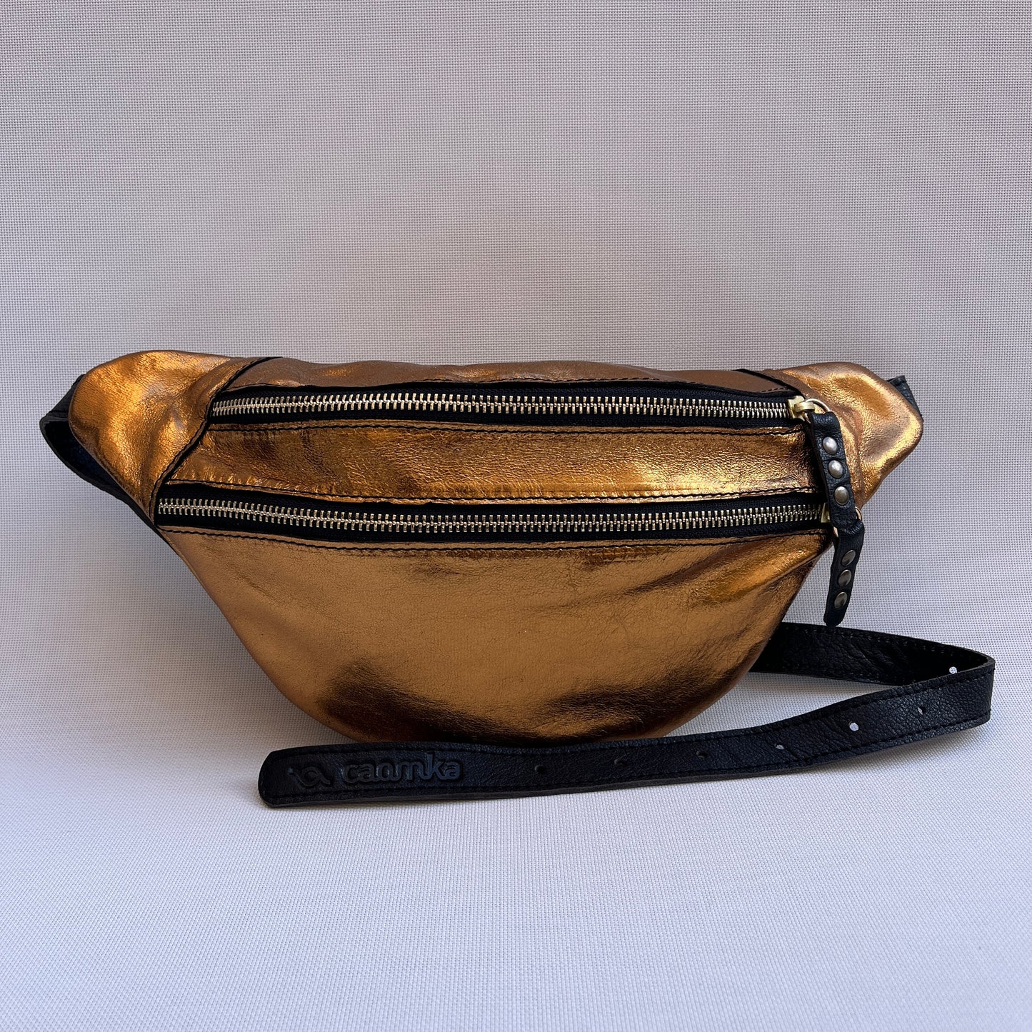 Special Metal Golden Retro Chic · Piel natural BioCuir® · Pieza Única Núm. 13456