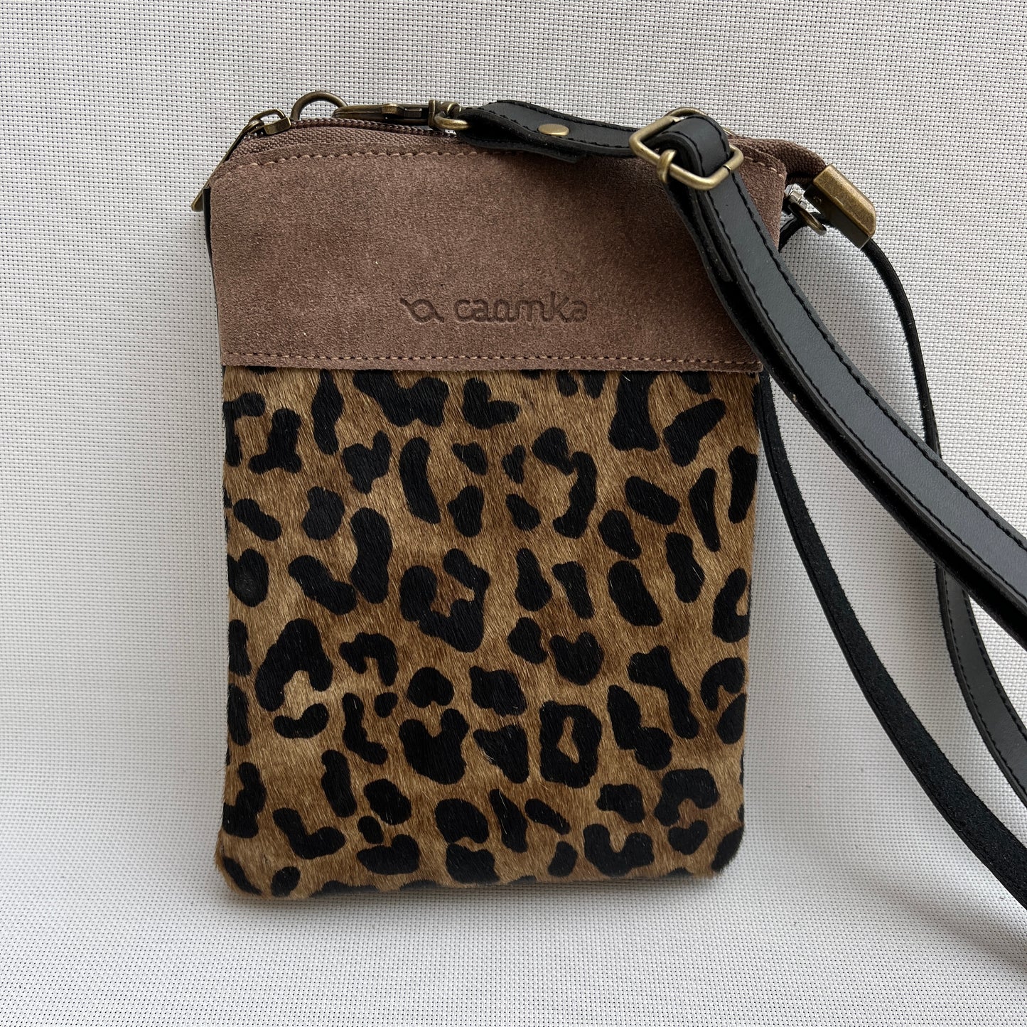 Mobile Holder Leopard Design Natural leather