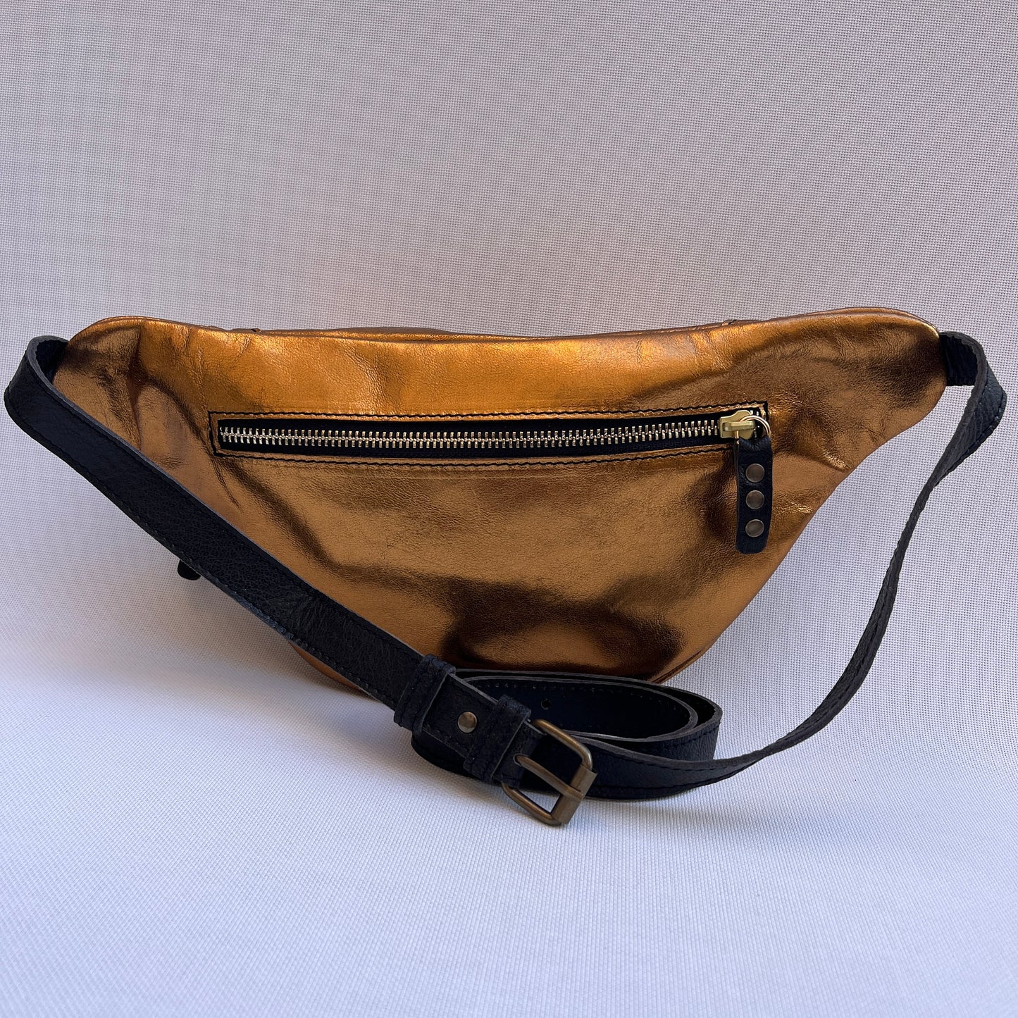 Special Metal Golden Retro Chic · Piel natural BioCuir® · Pieza Única Núm. 13456