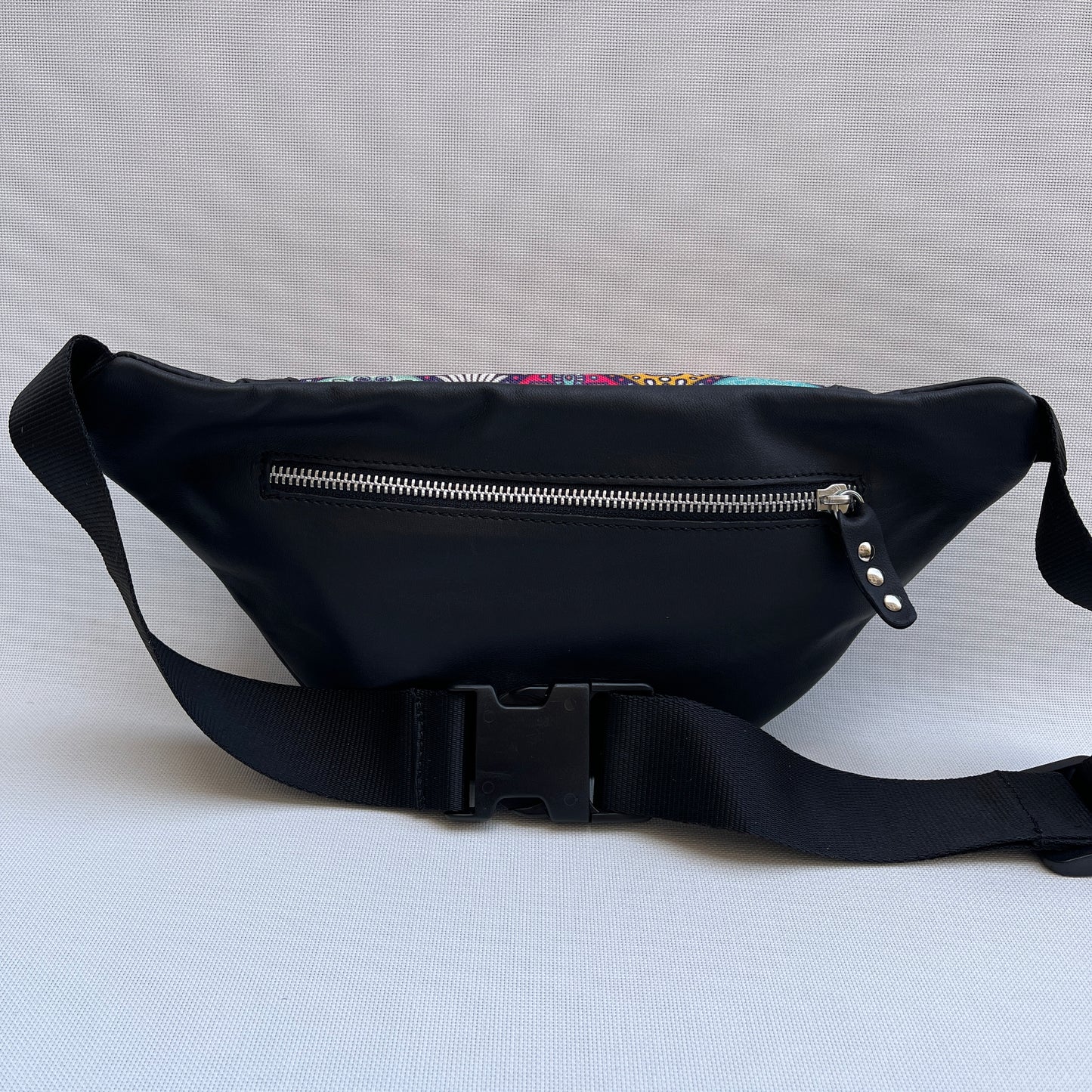 Retro Chic Special Black Mandalas · Piel natural BioCuir® · Pieza Única Núm. 11910