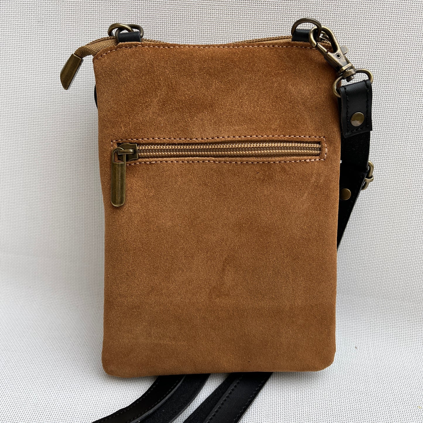 Porta Móvil · Diseño Vaca · Piel natural