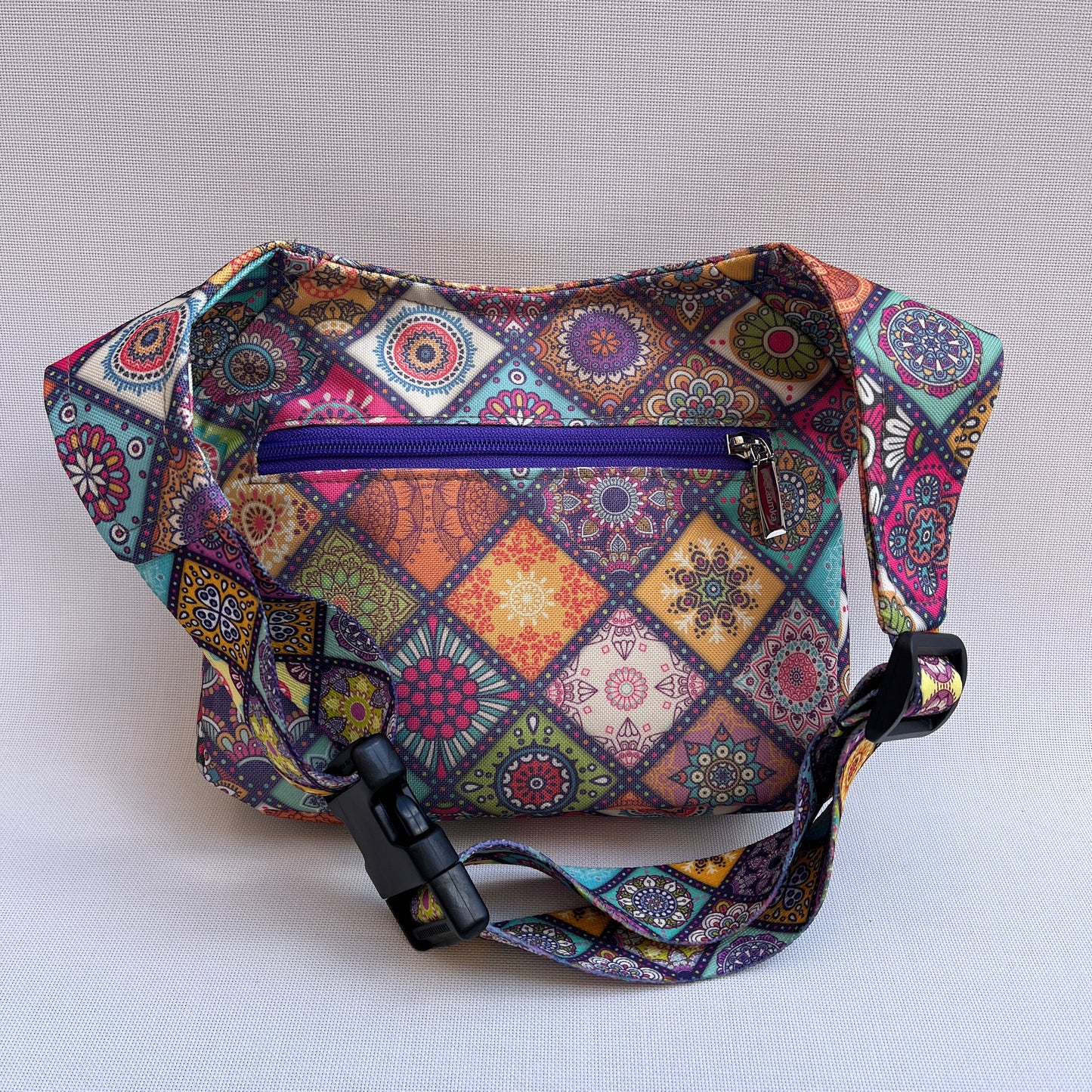 Spezielle quadratische Mandalas · Wasserdicht + Gesäßtasche · Einzelstück Nr. 10452