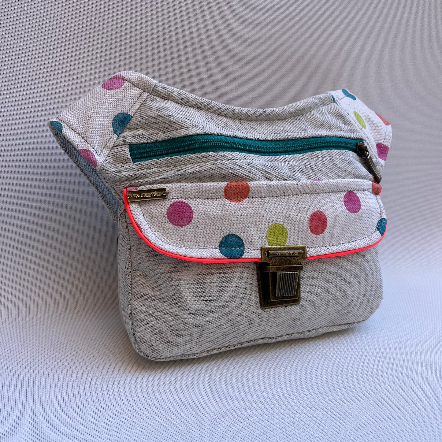 Special Dots Spring + Bolsillo trasero · Pieza Única Núm. 13530