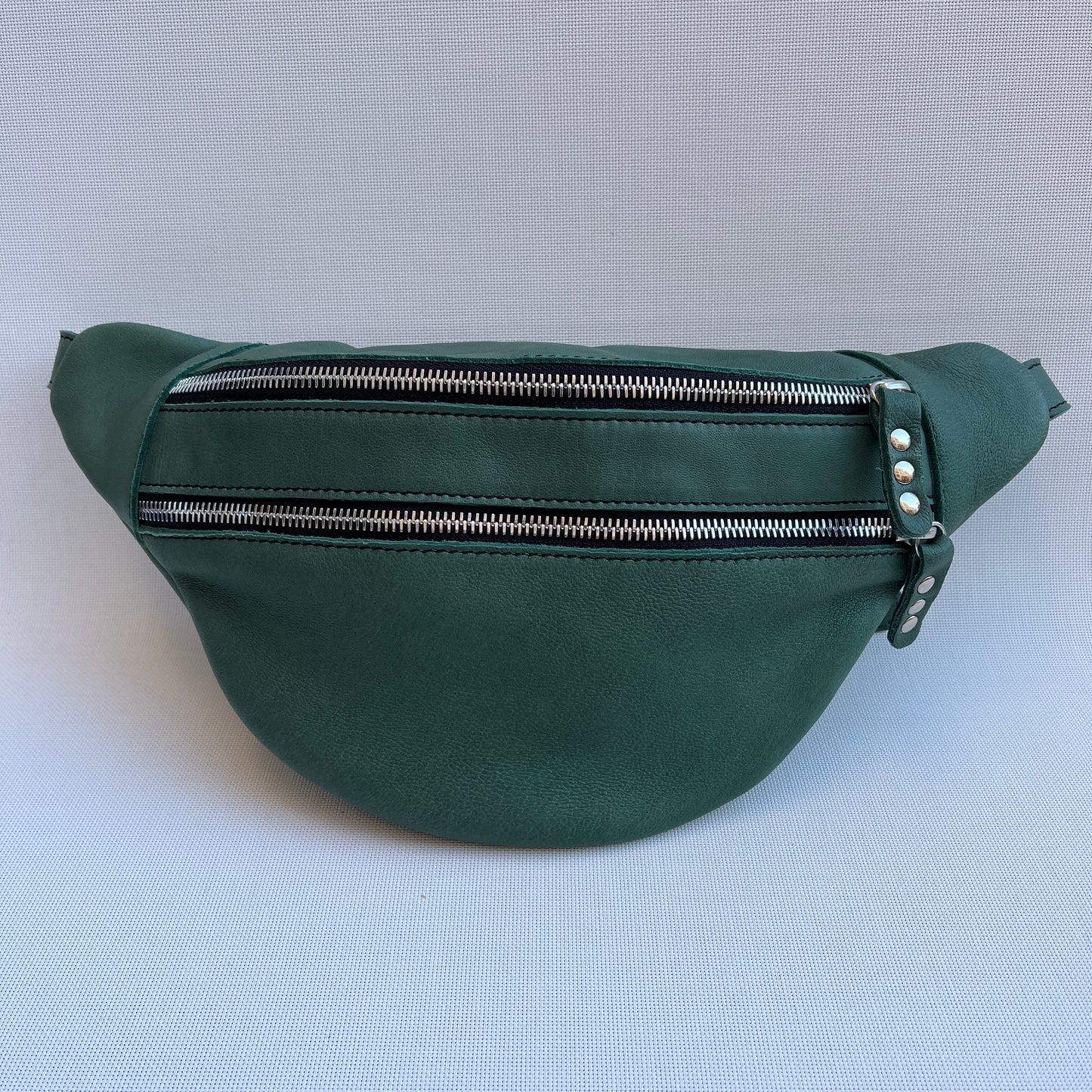 Retro Chic Olive Green BioCuir® Natural Leather Exclusive Piece No. 11017