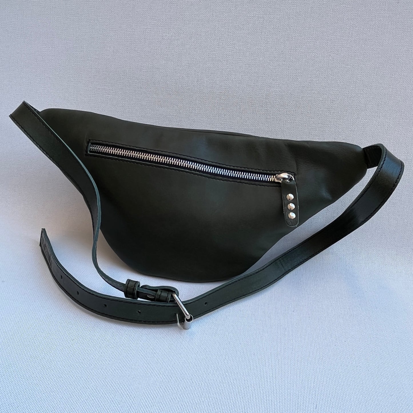 Retro Chic Bottle Green Natural leather BioCuir® Exclusive Piece No. 11022