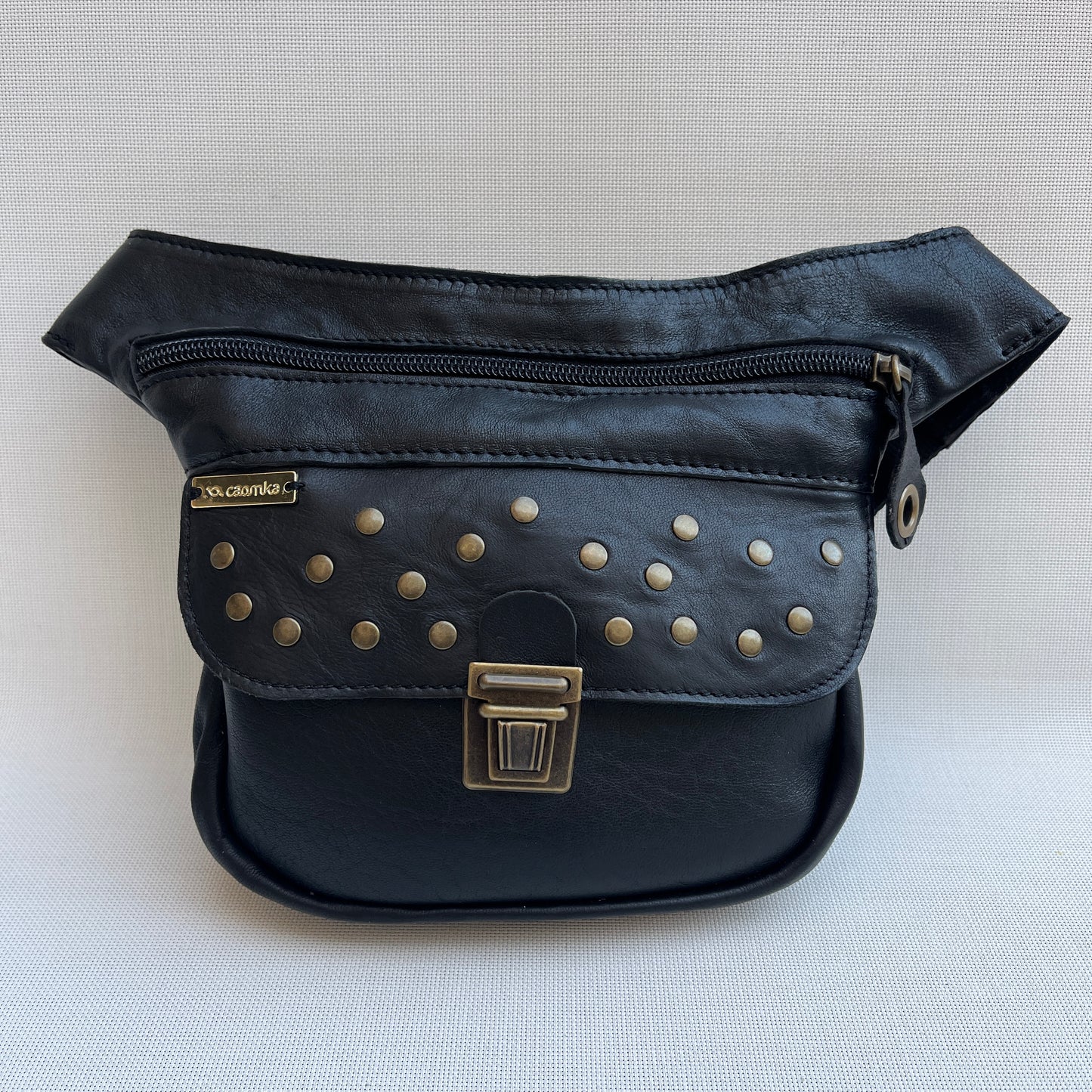 Mini Premium Black & Old Gold · Piel natural BioCuir® · Pieza Exclusiva Núm. 12680