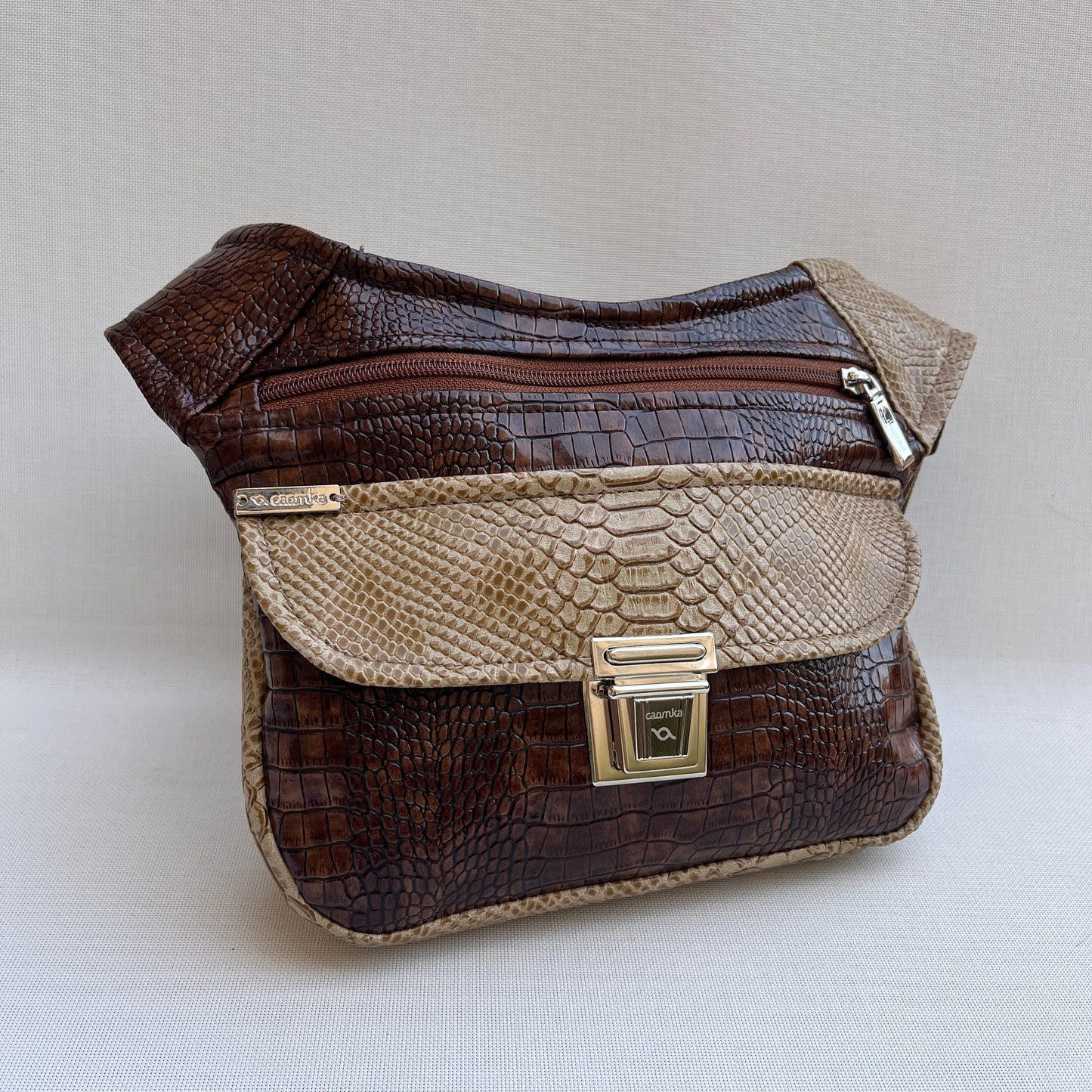 Elegant Brown Animal Print · Pieza Exclusiva Núm. 12886