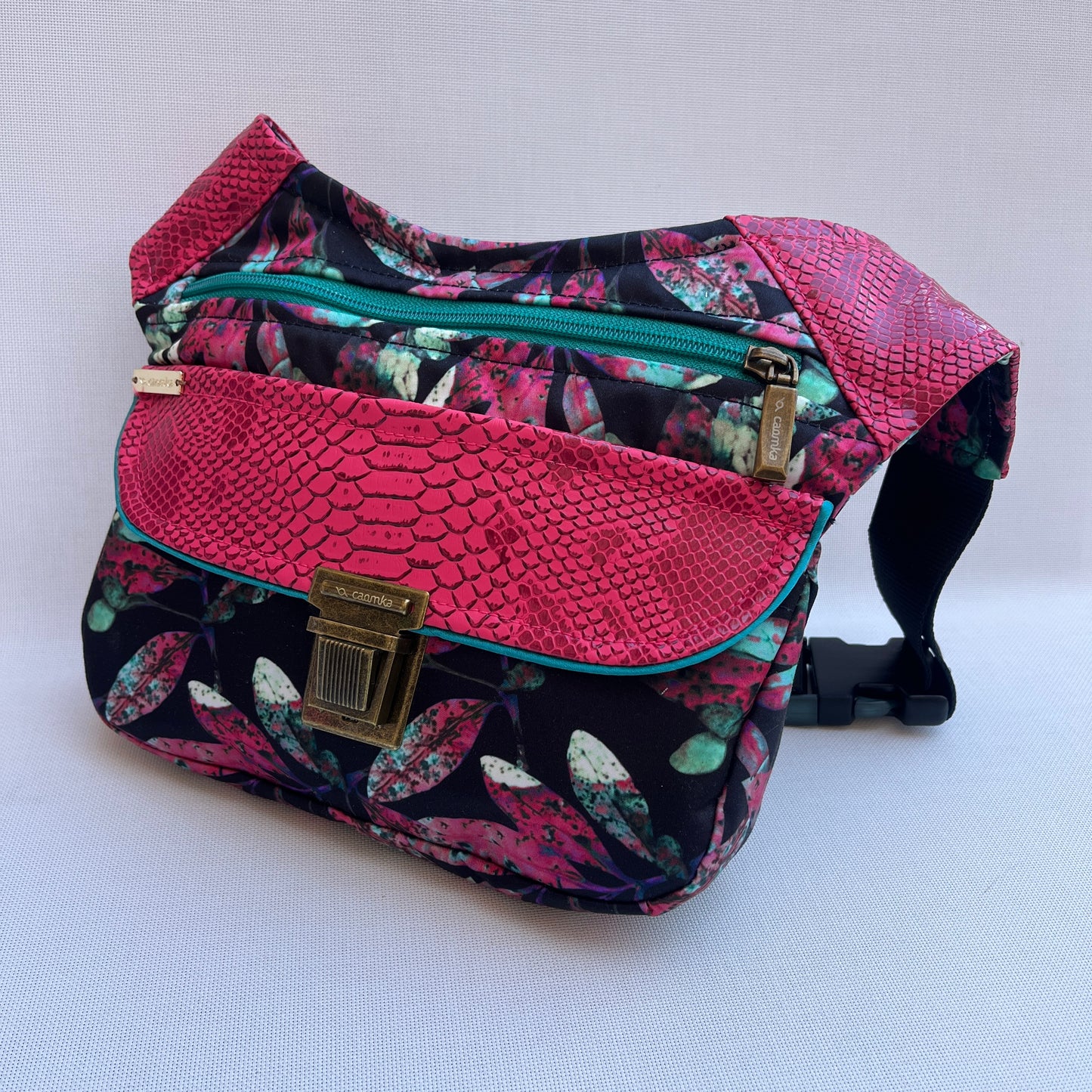 Special Salvia Top + Bolsillo trasero · Pieza Única Núm. 13498