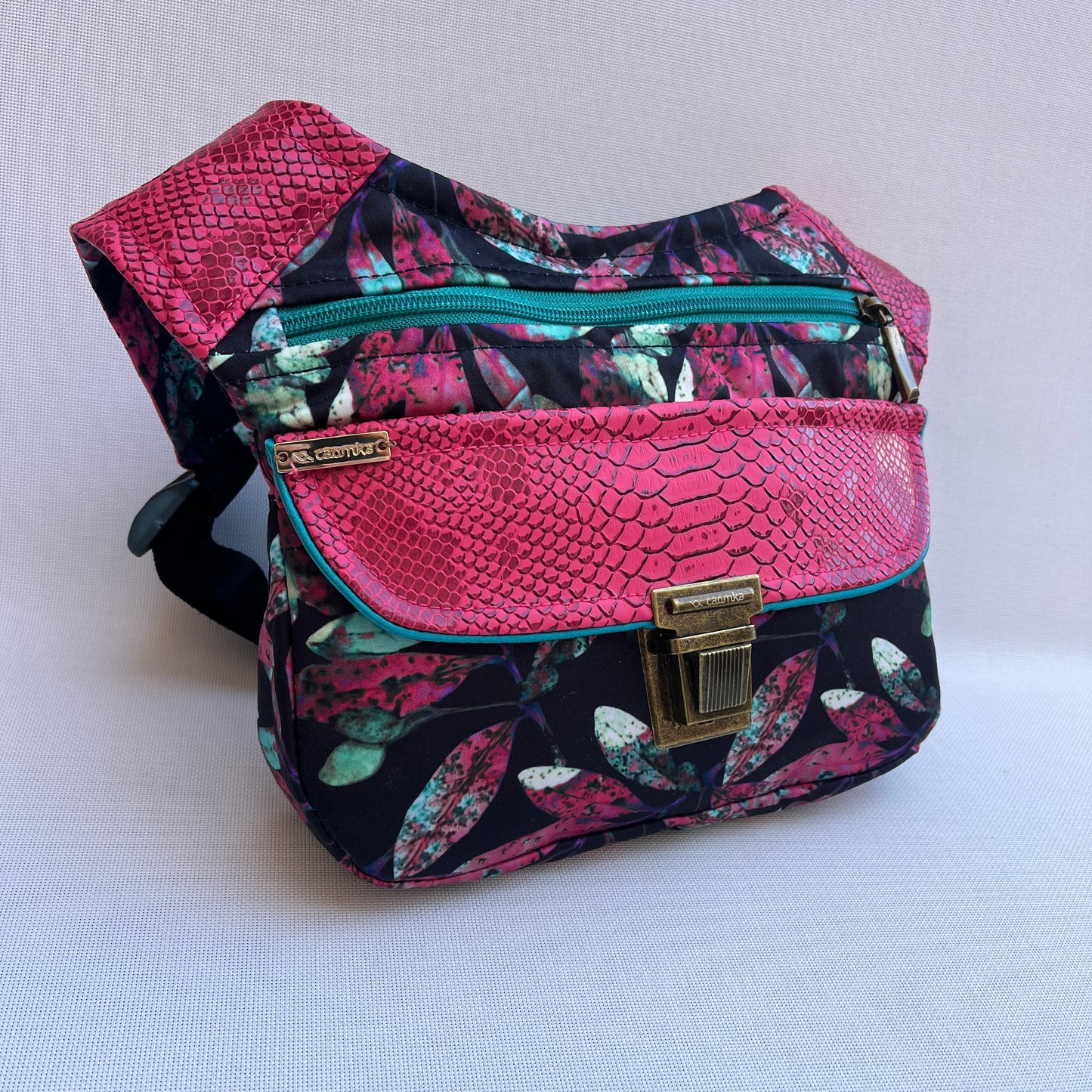 Special Salvia Top + Bolsillo trasero · Pieza Única Núm. 13498