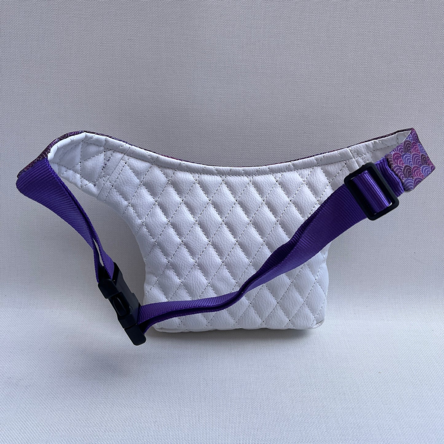 Mini White & Japanese Waves · Polipiel · Pieza Única Núm. 13522