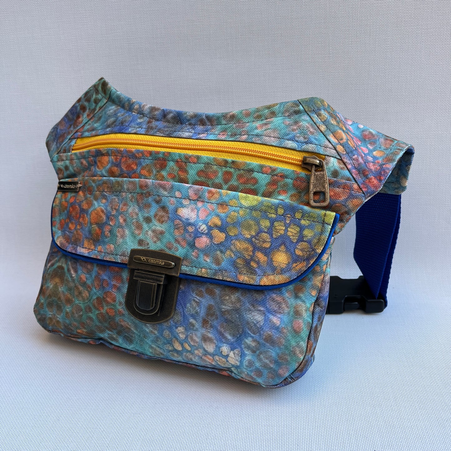 Special Color Stones · Waterproof · Unique Piece No. 11321