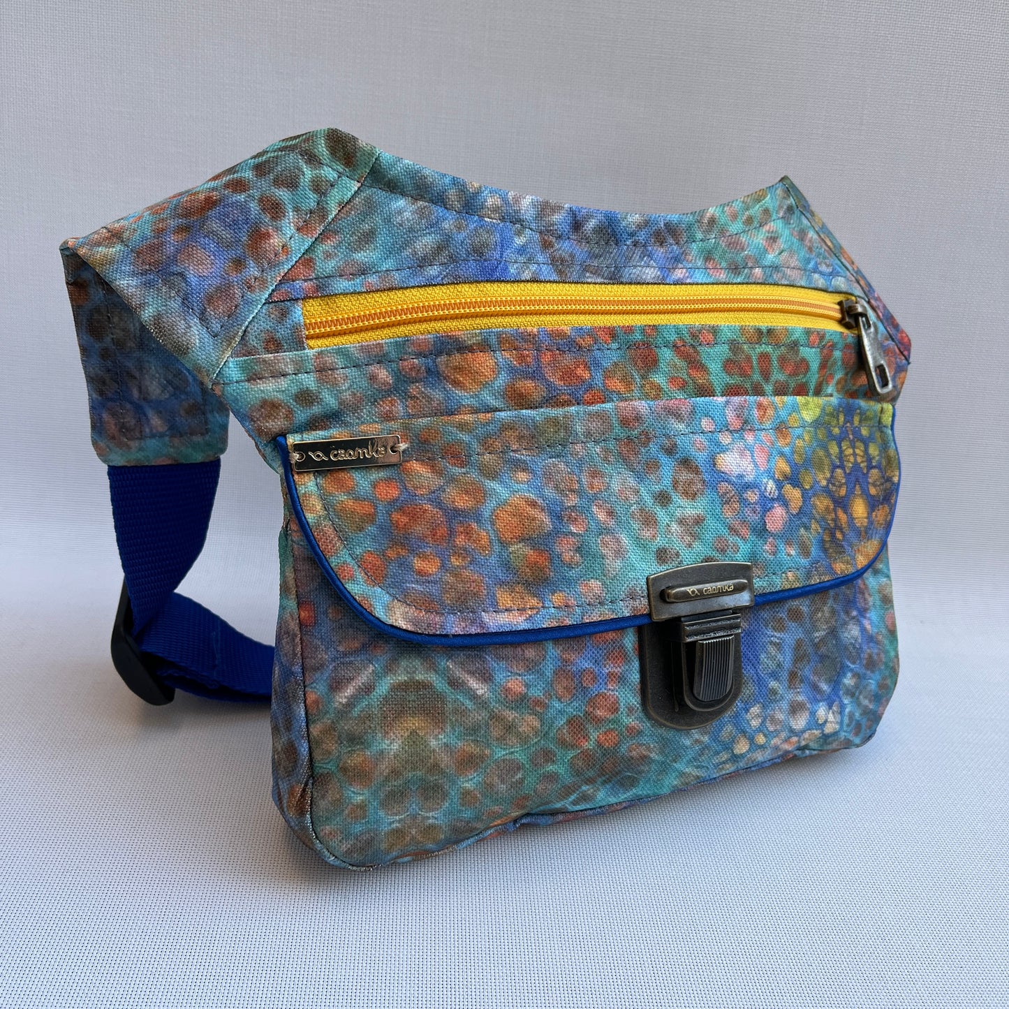 Special Color Stones · Waterproof · Unique Piece No. 11321