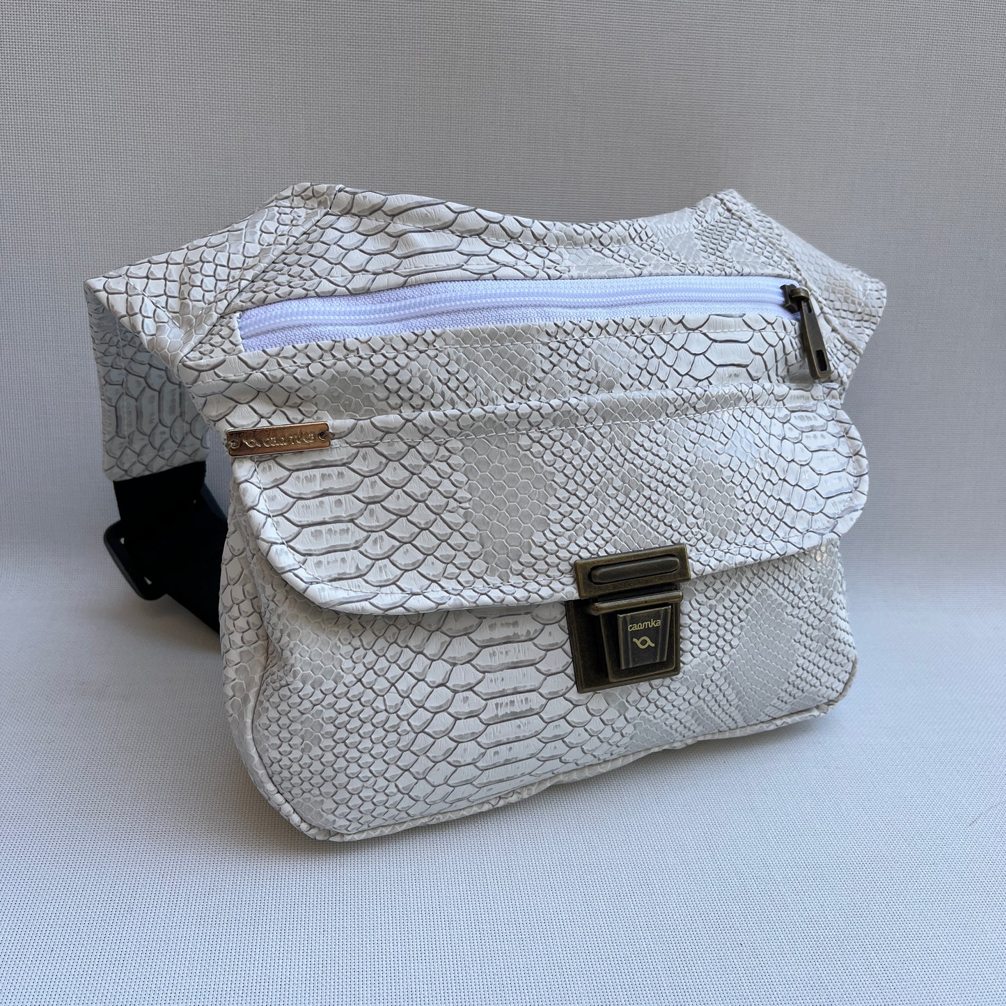 Special White Summer Vegan Skin. Exclusive Piece No. 11929