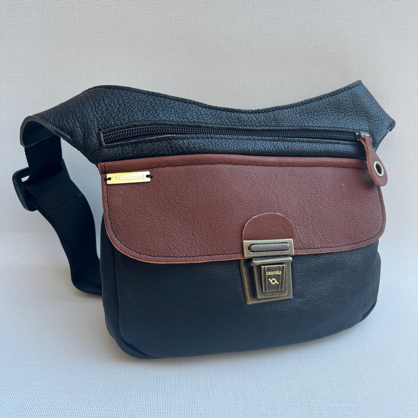 Special Black & Brown · Piel natural BioCuir® · Pieza Exclusiva Núm. 12797