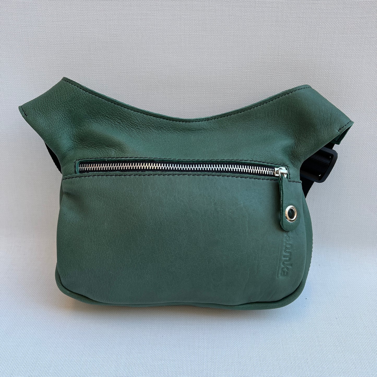 Special Green & Purple · Piel natural BioCuir® · Pieza Exclusiva Núm. 11079