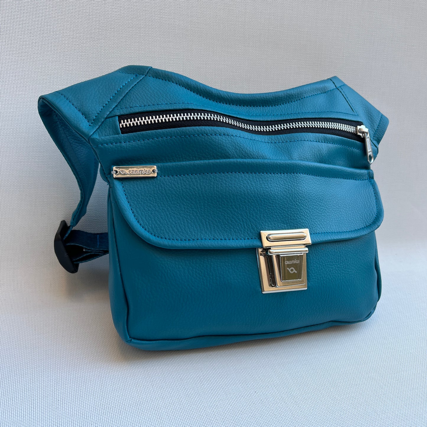 Special Blue "Turquesa" en polipiel · Pieza Exclusiva Núm. 11220